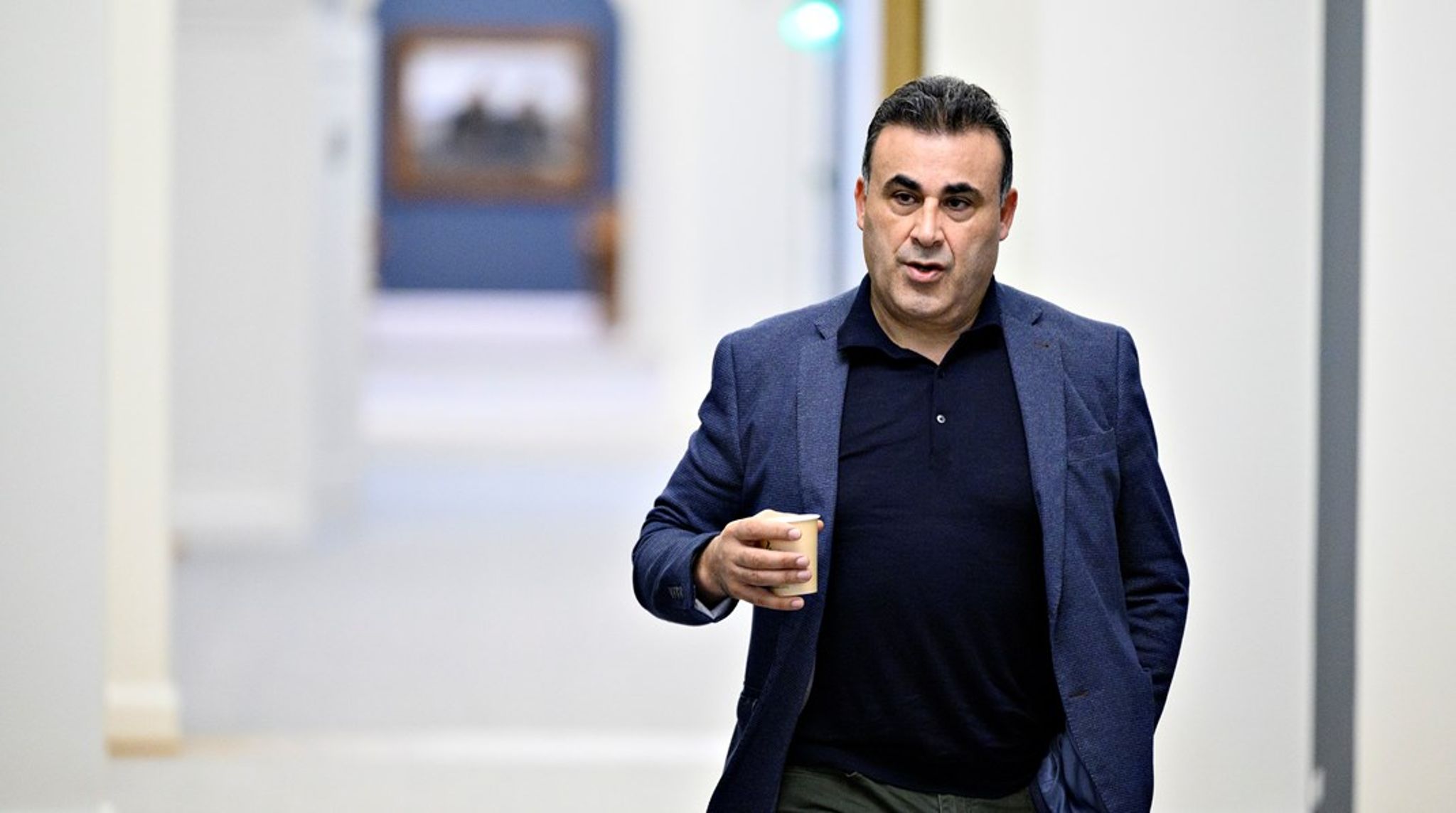 Naser Khader, der forlod Folketinget efter 21 år ved seneste folketingsvalg, skal fremover være udenrigspolitisk analytiker på mediet Kontrast, der ejes og drives af Lars Kaaber, tidligere pressechef i Nye Borgerlige.
