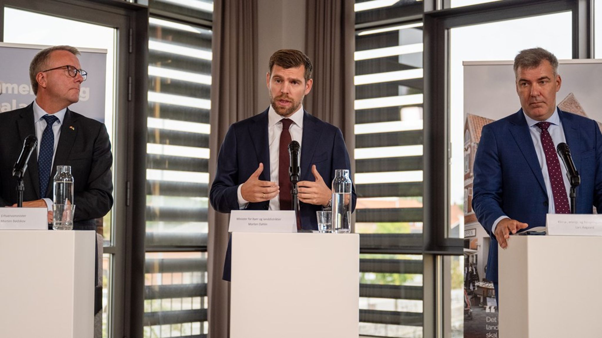 Regeringens udkantspakke mangler kant og vil hurtigt forsvinde ud i glemslen, skriver Benny Damsgaard.