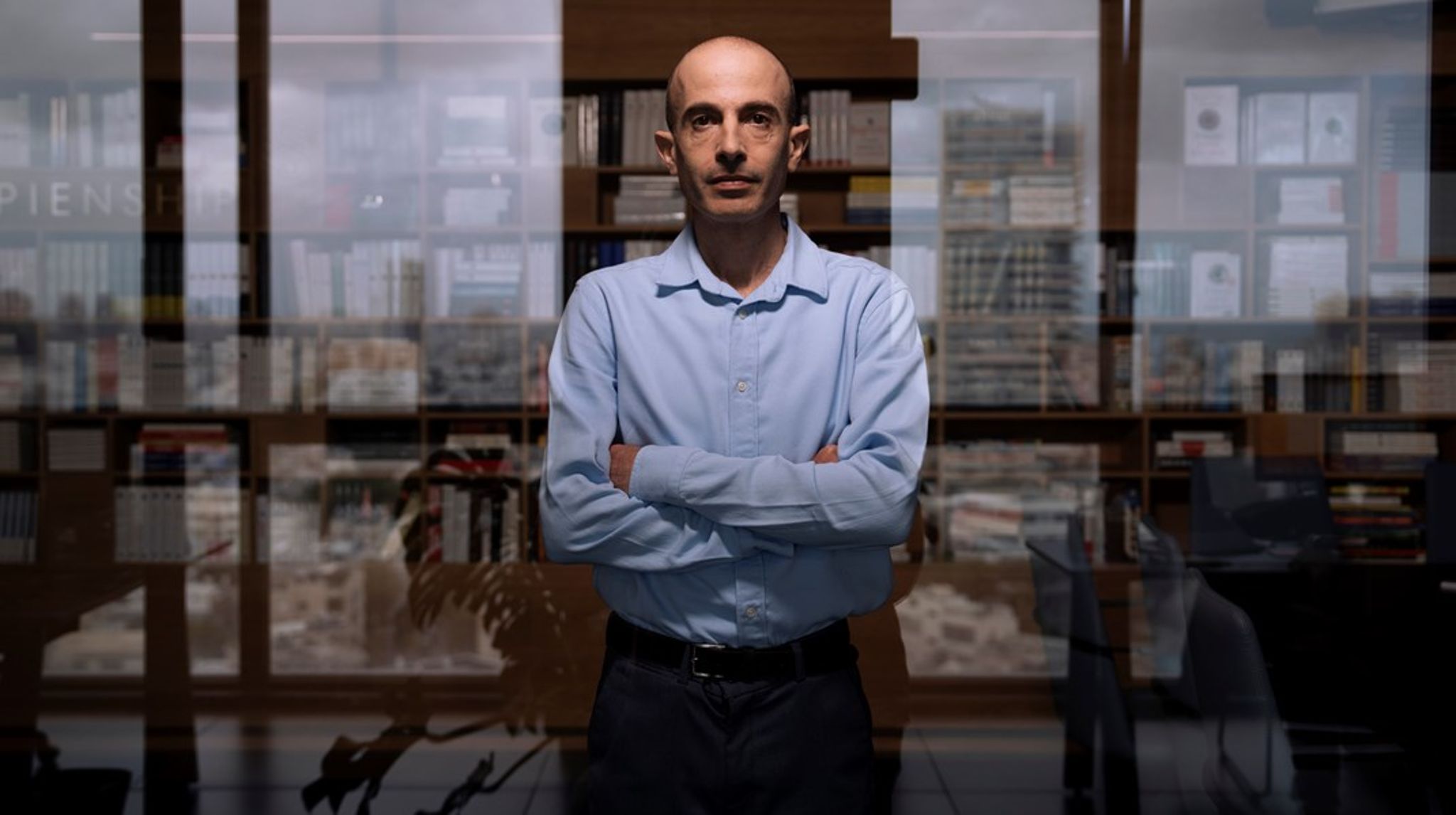 Harari vil klæde os på til at regulere den kunstige intelligens, mens det endnu kan lade sig gøre, skriver&nbsp;Niels Frid-Nielsen.