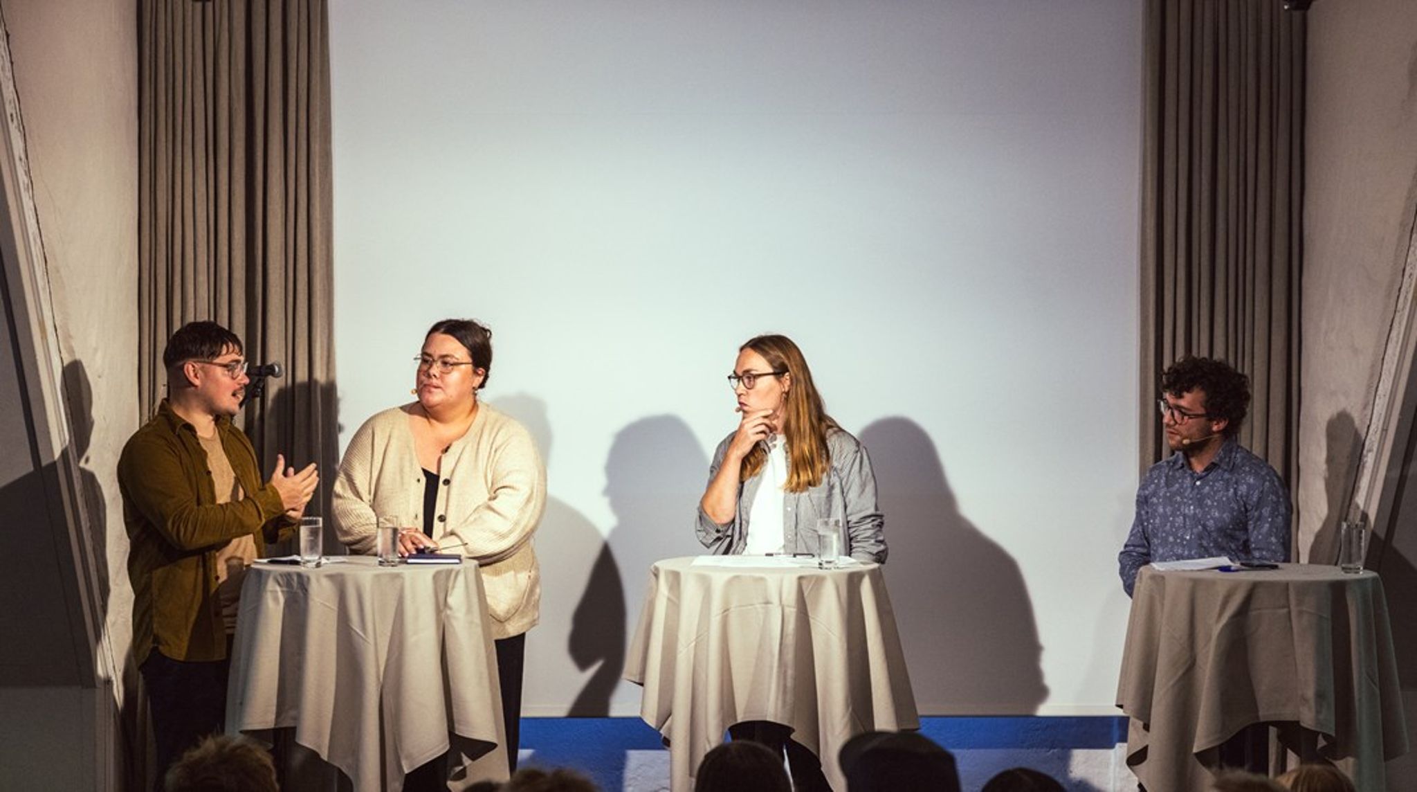 <div>Birgir Ferjá Heldarskarð og Anouk i panelsamtale med Christine Ravn Lund, Forkvinde hos Dansk Ungdoms Fællesråd</div>