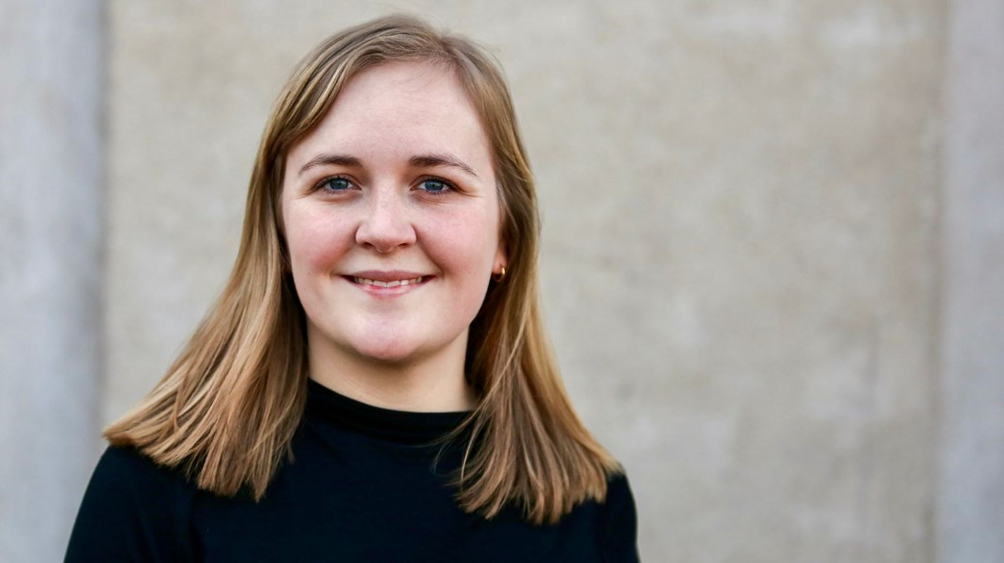 Forinden sin politiske karriere kunne&nbsp;Karoline Lindgaard findes på gaderne som klimaaktivist. Derudover har hun også været politisk assistent på Christiansborg.