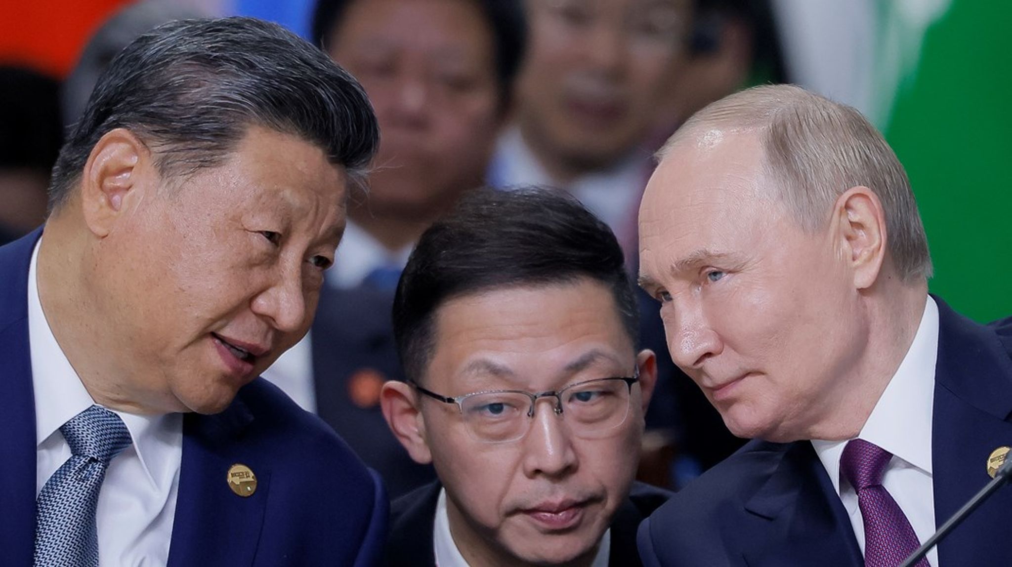 Vestens sikkerhedsanalytikerne er uenige om, hvorvidt der er tale om en dybere, langtidsholdbarstrategisk alliance, eller om Rusland og Kina har så forskellige interesser, at alliancen vil forblive overfladisk.