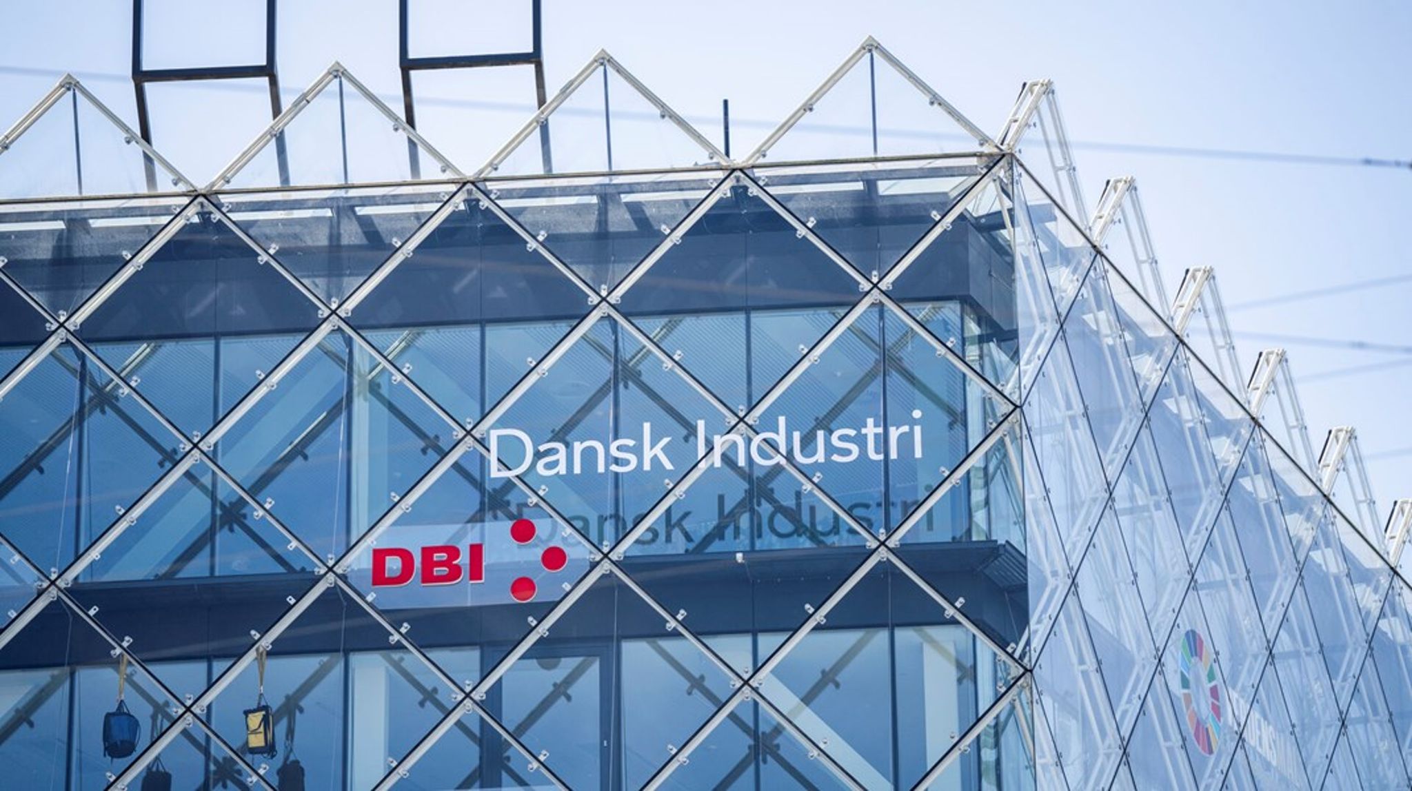Andreas Holbak Espersen har været konstitueret branchedirektør hos DI i ni måneder og har samtidig været DIs digitaliseringspolitiske chef siden 2021.