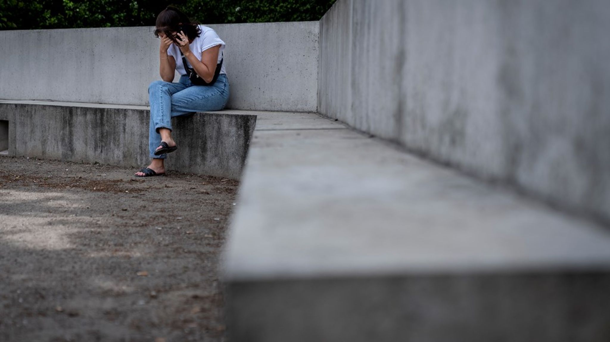 Vi kan ikke tilpasse alt og alle til det samfund, vi har bygget op. Vi bliver nødt til at bløde op for siloerne.&nbsp;Men det er uklart, om Invi's AI-model kan hjælpe med at sætte tempoet ned, understøtte langsomme, indsigtsfulde politiske processer, skriver&nbsp;Stine Anderberg Høegh.