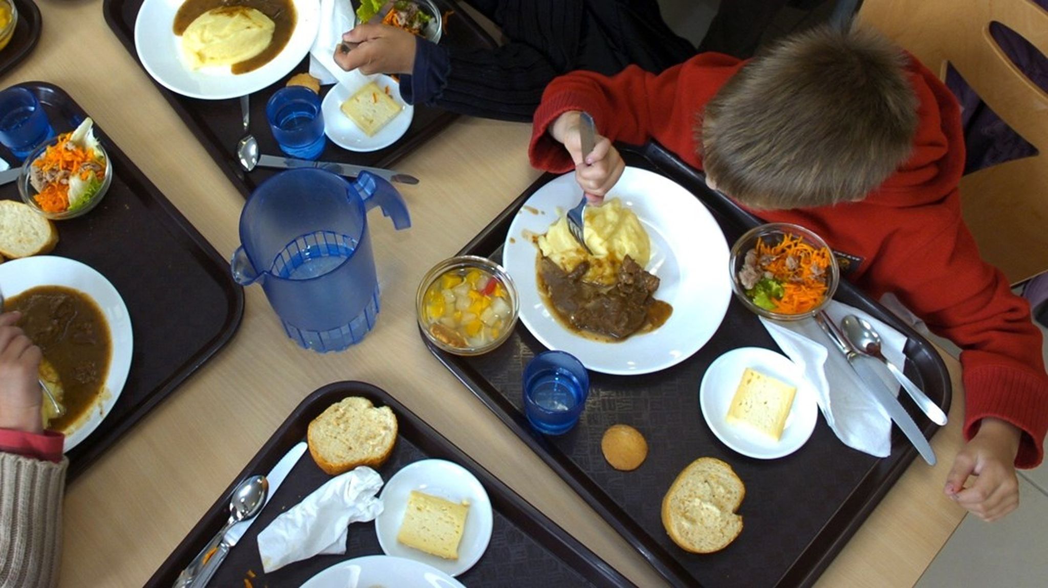 Og når det gælder Sverige, er den gode nyhed, at her er man udmærket klar over, at skolemadsordningen trænger til et grundigt serviceeftersyn. Og en innovationsindsats, skriver Bent Egberg Mikkelsen.