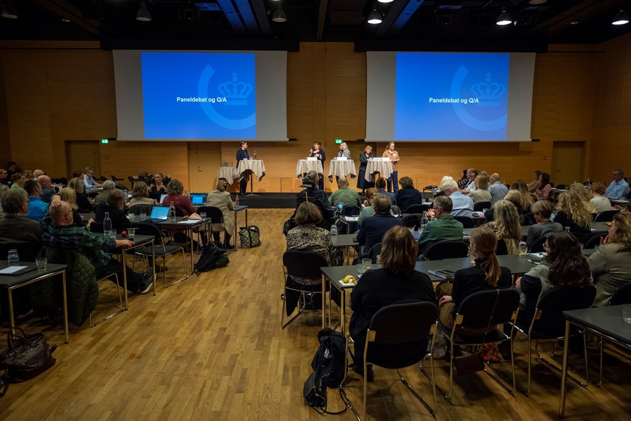 Socialministerens stormøde tirsdag startede helt tilbage fra Adam og Eva med at forklare og eksemplificere problemet med den nuværende fordelingsmodel af midler til frivillige sociale organisationer. Problemet er så velkendt, at løsningen allerede for to år siden blev skrevet ind i regeringsgrundlaget.