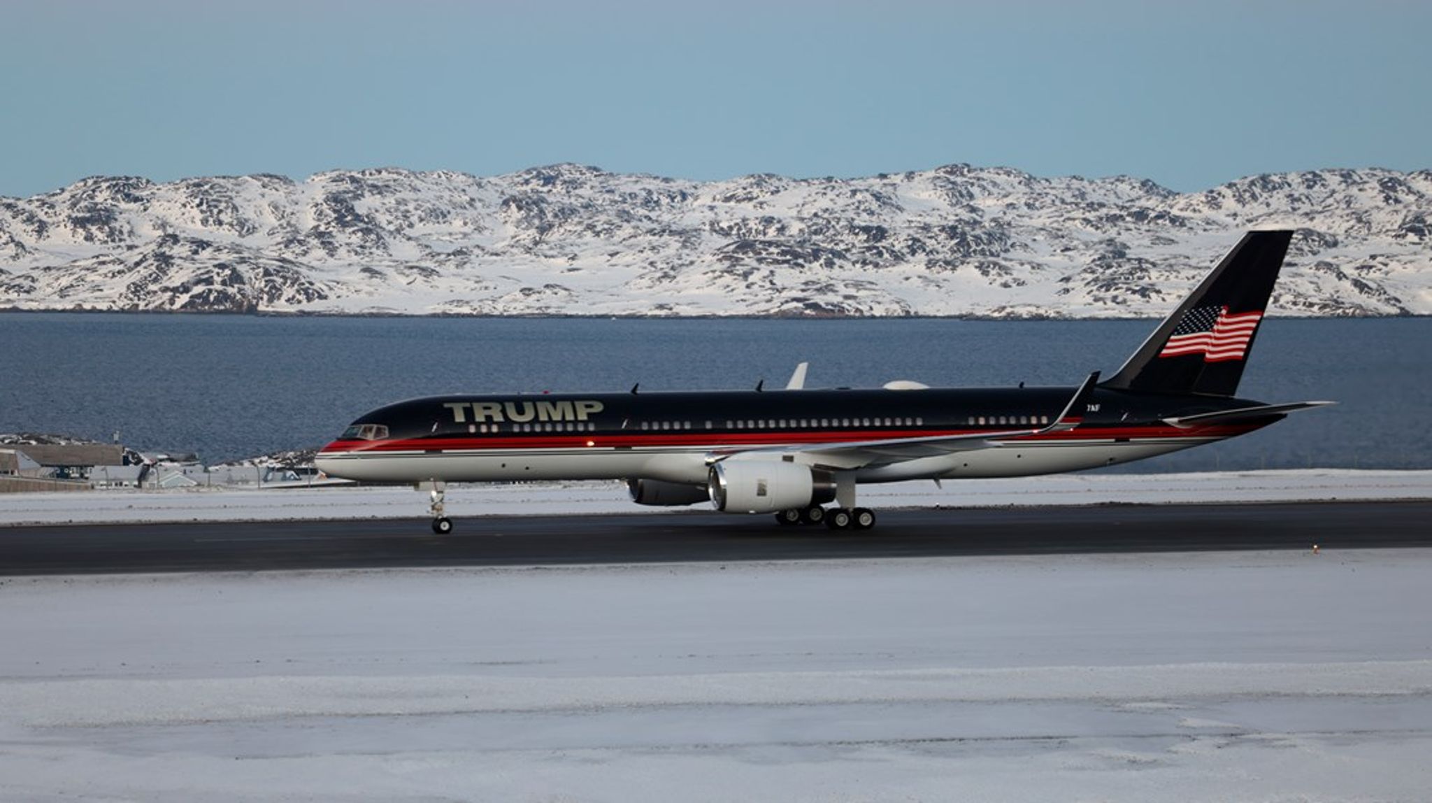 'Trump Force One' med Don Jr. ombord lander i Nuuk tirsdag.<br>