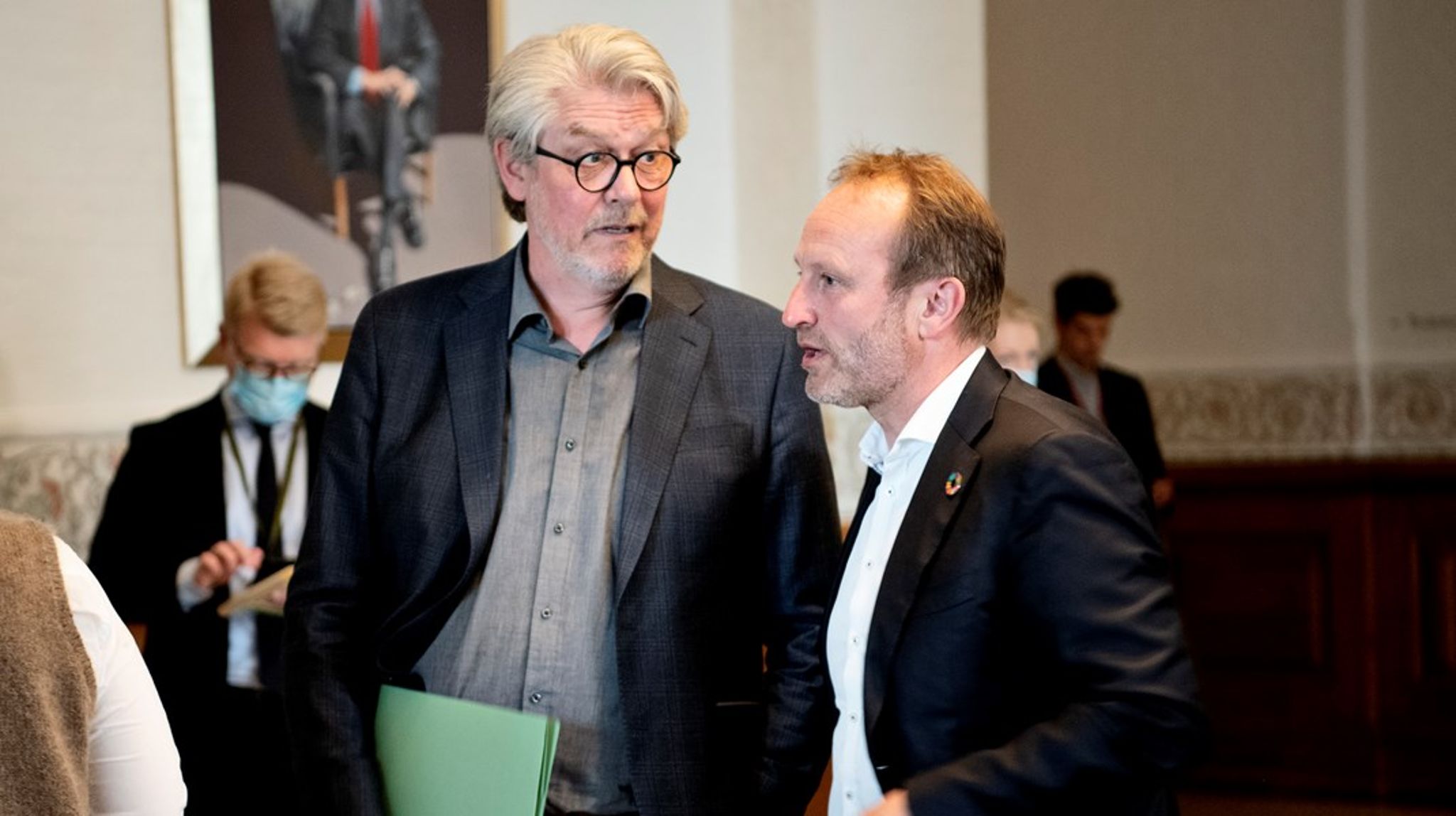 "Det er svært at frigøre sig fra billedet af en hund i et spil kegler, når man følger Messerschmidt," lyder det fra Radikales Martin Lidegaard.
