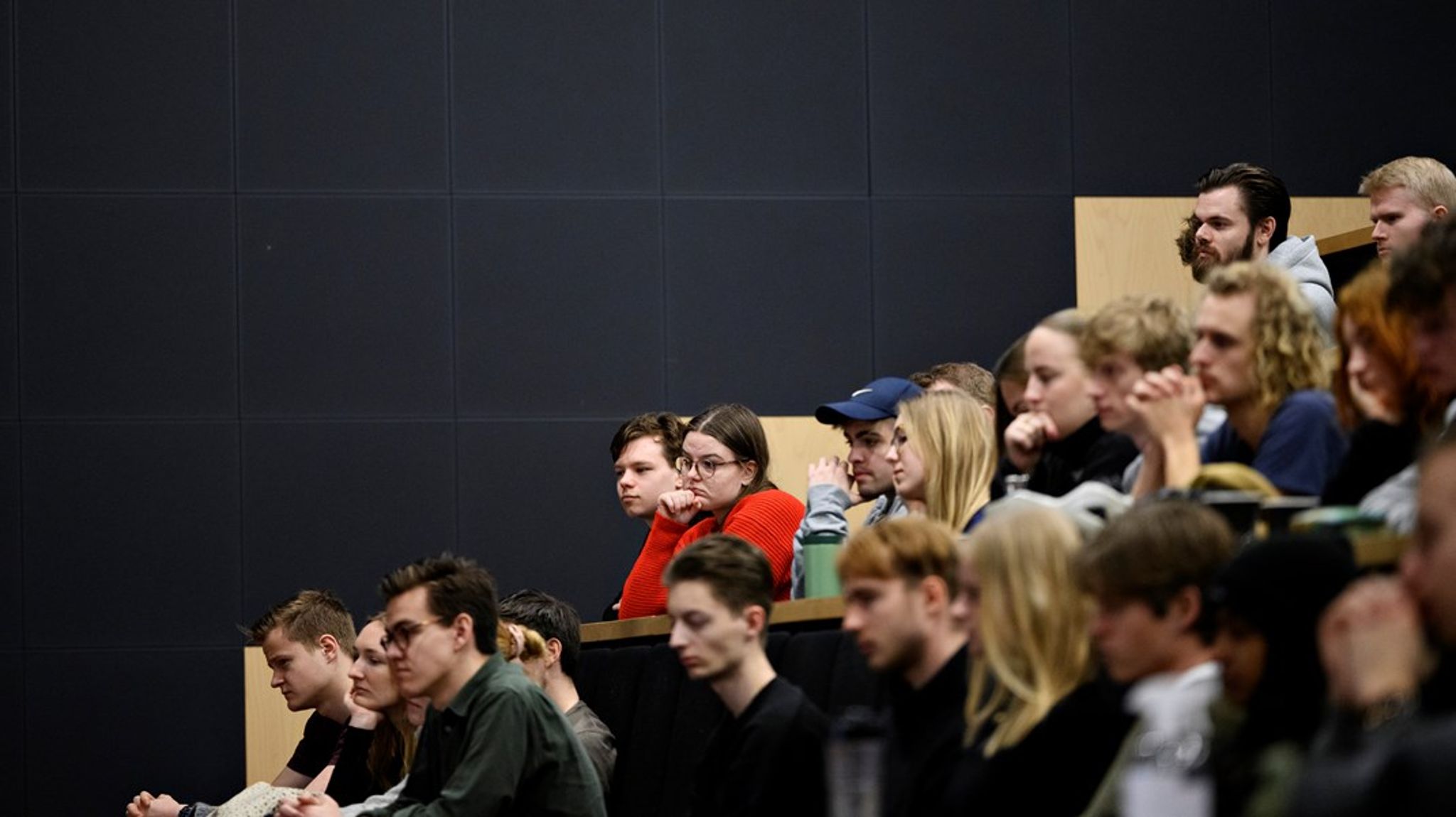 Humaniora er en af de vægtskåle, der er med til at balancere den magt, som de politisk-forvaltningsmæssige og de industrielt-økonomiske systemer har i samfundet, skriver Jørn Bjerre.