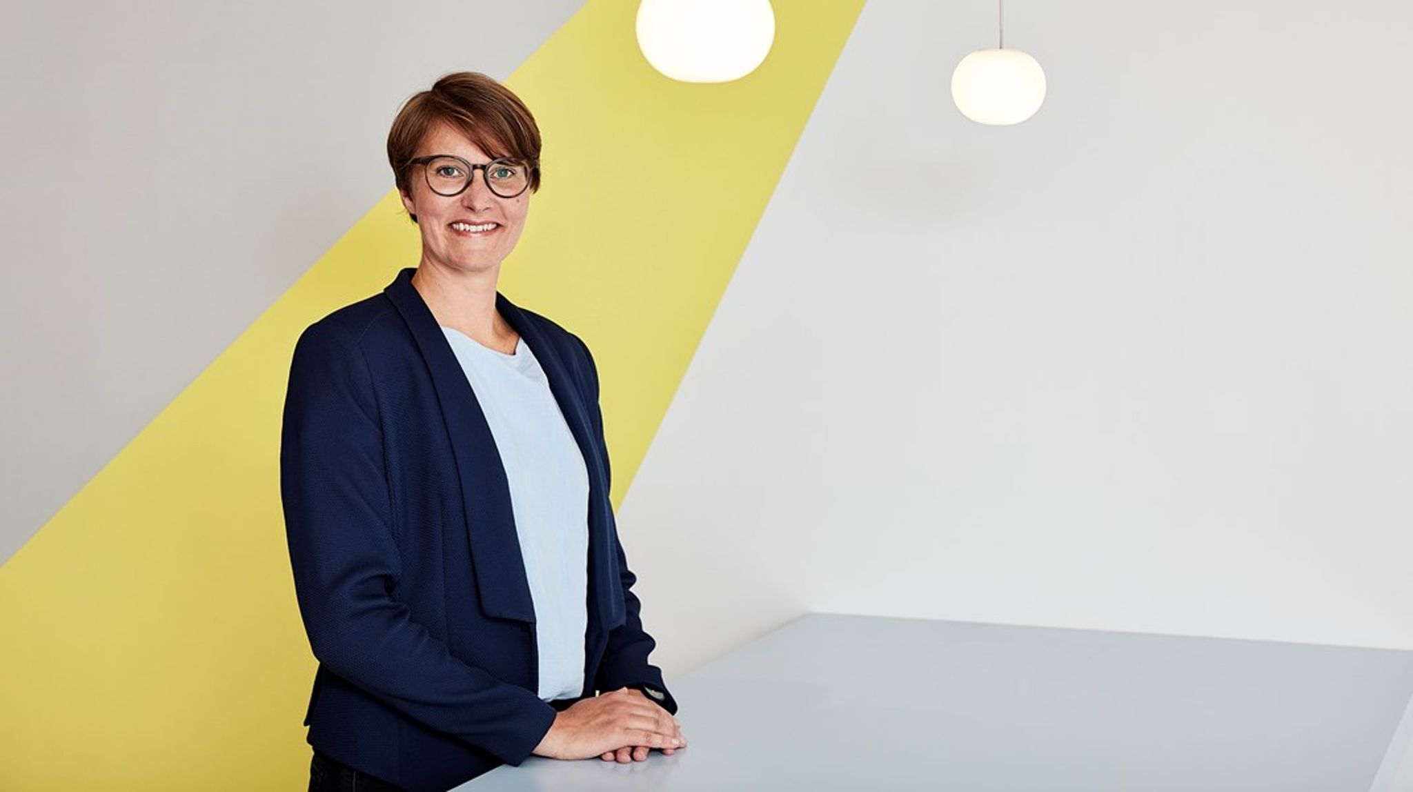 Vibeke Lybecker blev ansat i Veluxfonden i 2015 og har bestredet en række forskellige stillinger - senest som uddelingschef for sociale indsatser.