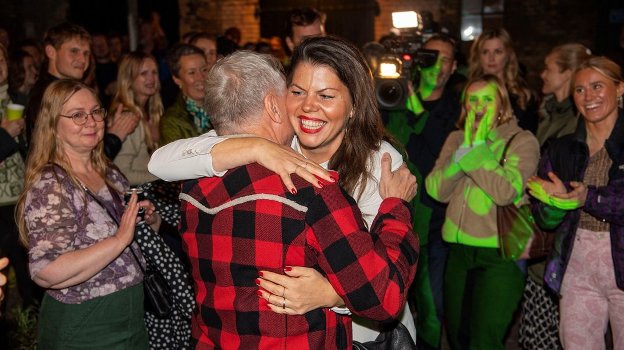 I sidste uge var Alternativet i vælten med et nyt forsøg på at efterleve egne idealer. ”Practice what you preach” er en yderst effektiv men også potentielt farlig strategi i professionel politik, fordi den i allerhøjeste grad eksponerer et parti eller en politiker for anklager om hykleri, skriver Emil Husted.