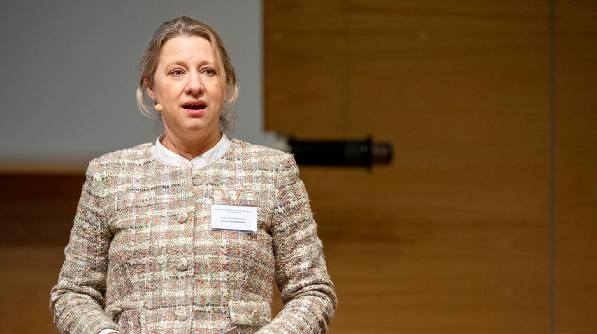 Jeg er ikke blind for, at der selvfølgelig er udfordringer, når en stor, ny lov skal ud at leve, skriver Sophie Hæstorp Andersen (S), efter at tre forskere fra Aalborg Universitet har kritiseret kvaliteten i barnets lov. 