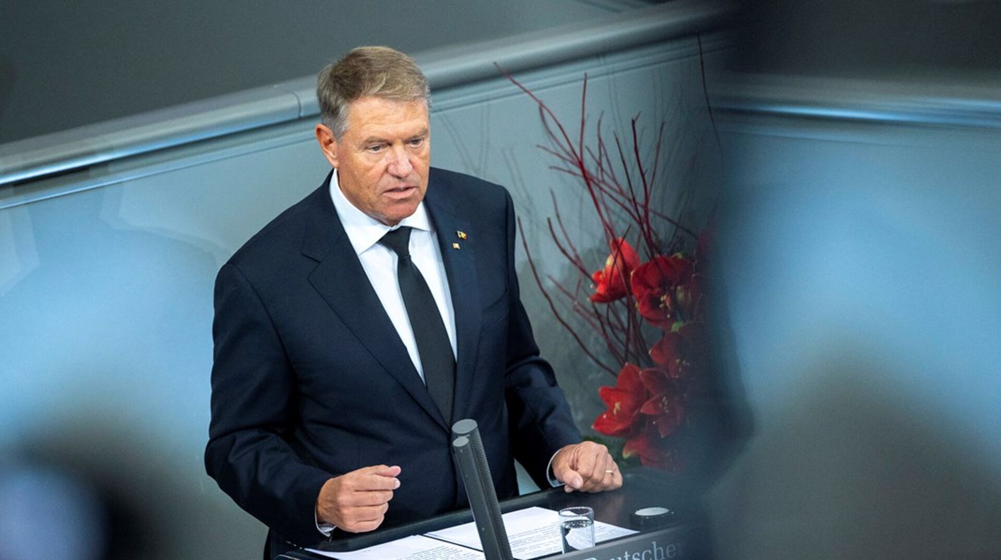 Rumæniens præsident, Klaus Iohannis, træder tilbage