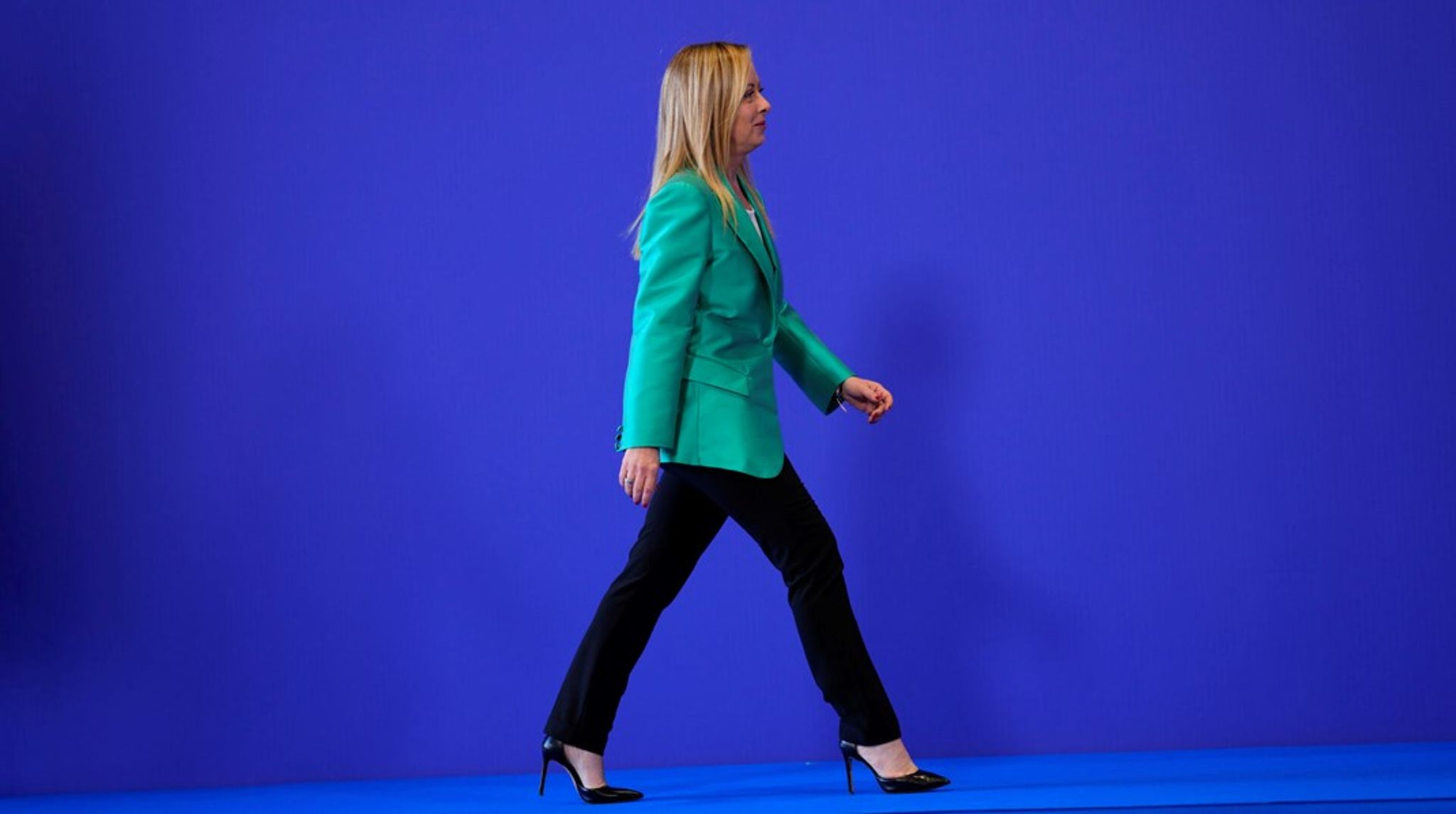 Hvis Giorgia Meloni kan agere brohoved mellem Washington og Bruxelles – og være en uundværlig figur for Trump såvel som for de europæiske statsledere, skriver Alberte Bové Rud.