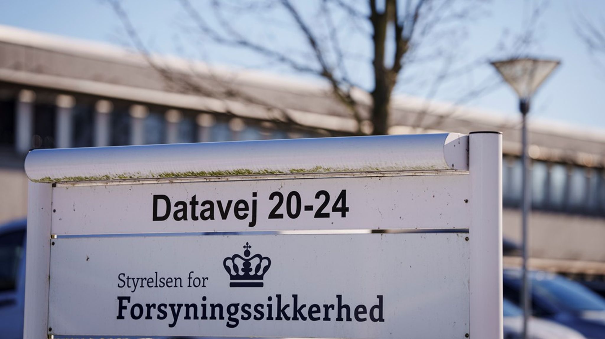 Regulerbar elproduktion stiller ikke bare Danmark bedre sikkerhedspolitisk - det har også samfundsøkonomisk værdi, skriver Dansk Fjernvarme. 