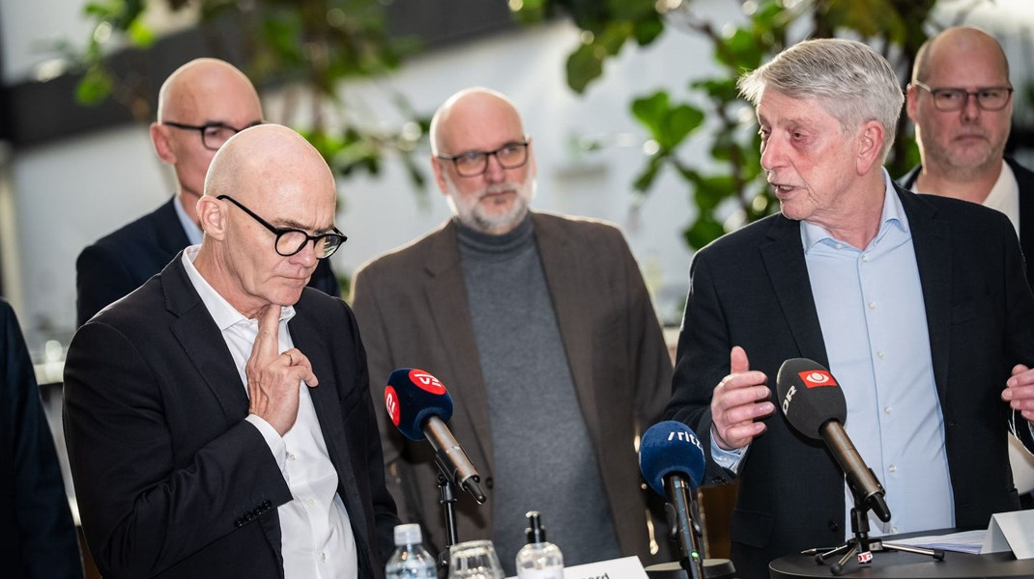 Viceadministrerende direktør i DI, Kim Graugaard, og 3F Transports formand, Jan Villadsen, præsenterede den nye overenskomst søndag eftermiddag. 