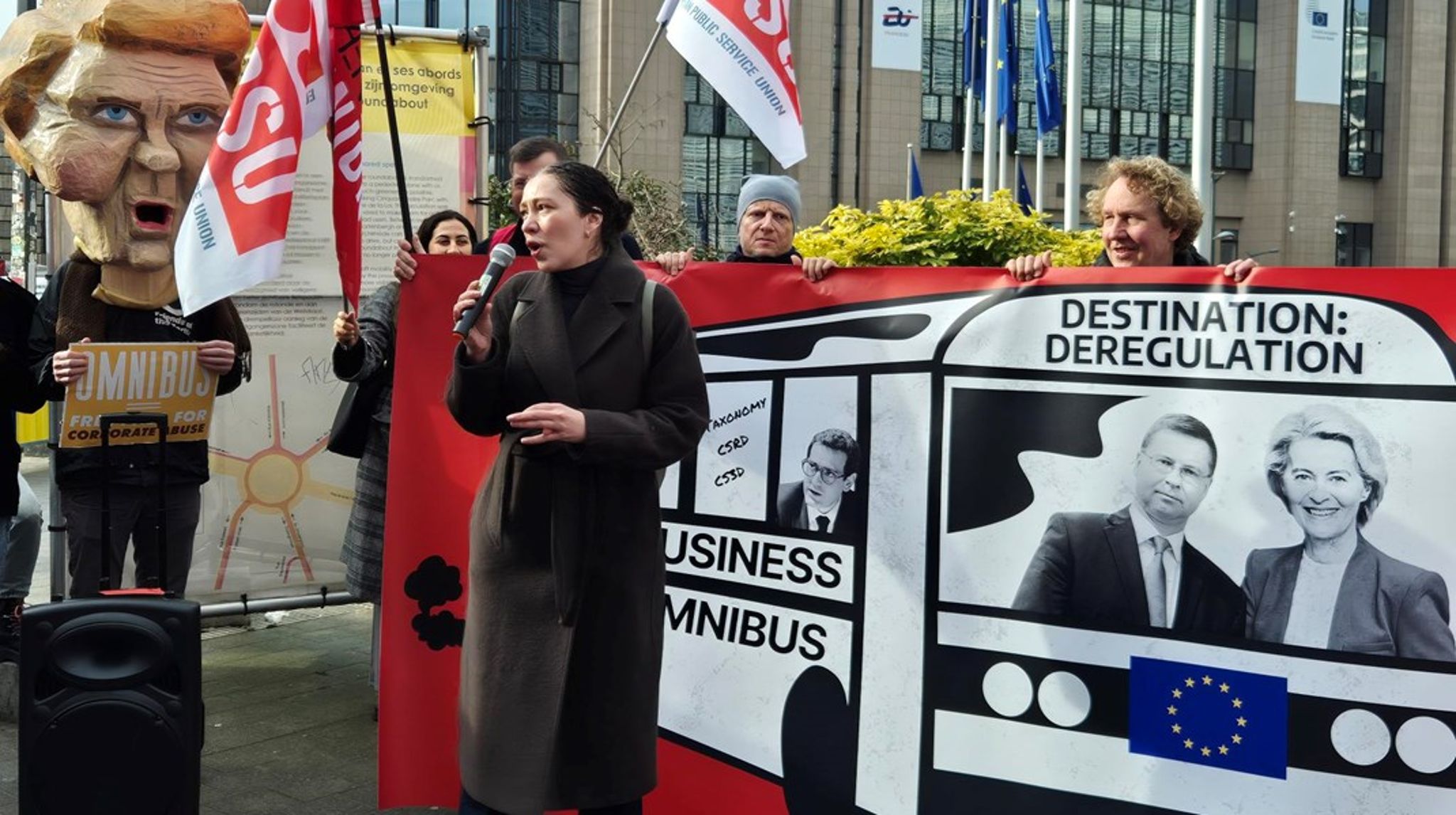 Marion Lupin fra European Coalition for Corporate Justice frygter, at Kommissionen vil tage endnu flere af EU's regler om socialre rettigheder, miljøkrav eller menneskerettigheder op til overvejelse.
