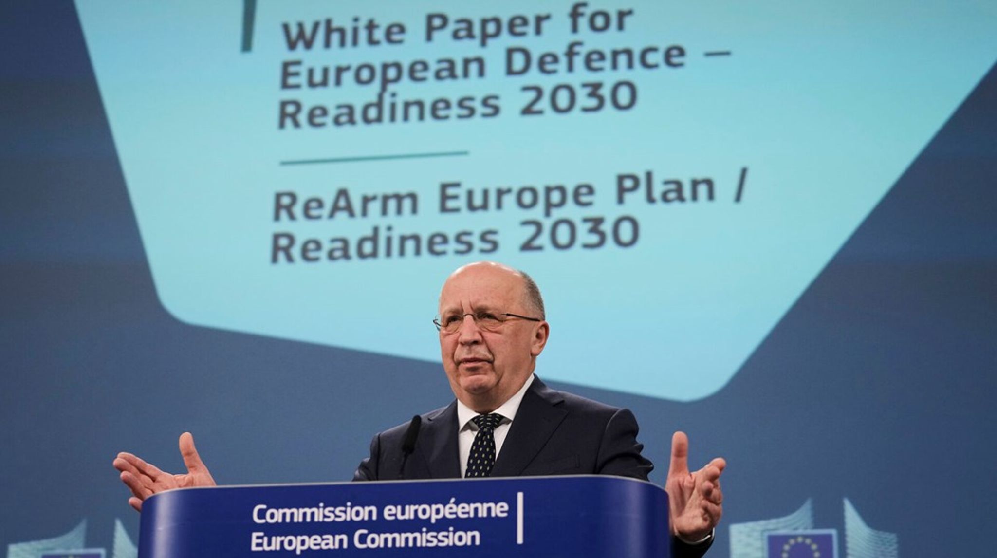EU’s forsvarskommissær Andrius Kubilius ved præsentationen af ReArm Europe-planen onsdag.