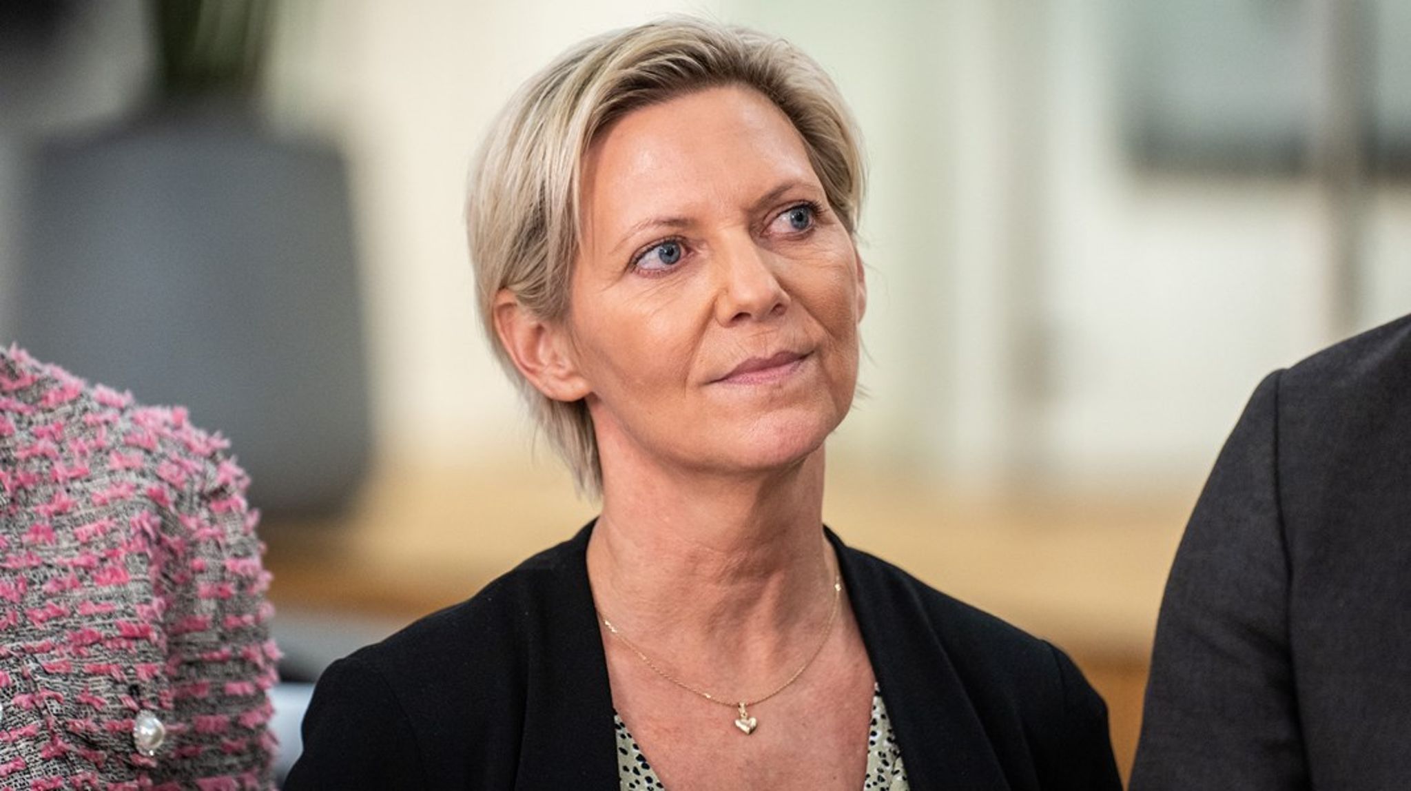 Danmark skal sætte krav til de ngo'ere, der får del i ulandsbistanden. Hvis der foregår åbenlys forfølgelse, diskrimination eller undertrykkelse, er det deres pligt at råbe det internationale samfund op, skriver&nbsp;Charlotte Munch (DD) og Lise Bech (DD).