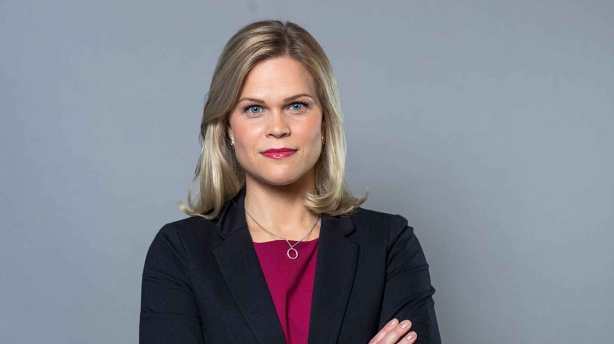 Paulina Brandberg går af som svensk minister for ligestilling og arbejdsliv.