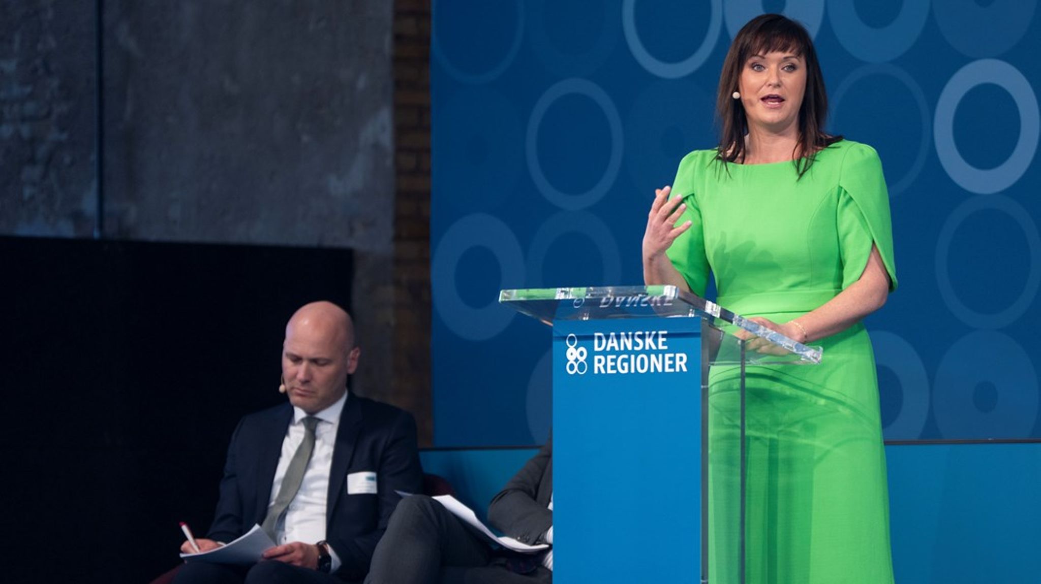 I Ajour dykker vi ned i de to vigtigste taler på topmødet – fra sundhedsminister Sophie Løhde og regionsrådsformand Anders Kühnau.&nbsp;