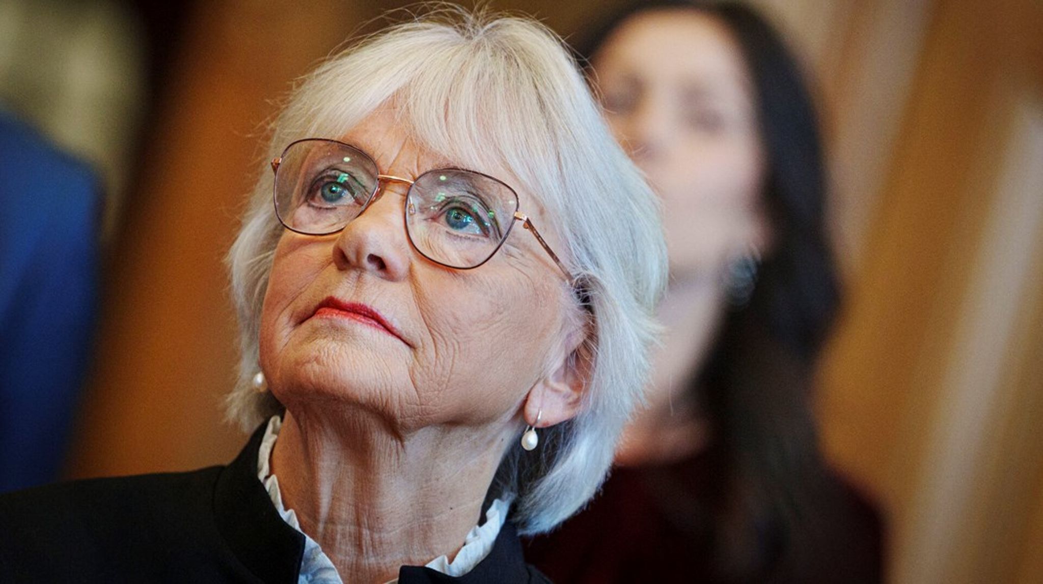 "Man må bare sige, at Socialdemokratiet er gode til at få&nbsp;placeret deres folk. Det er sket før,” siger Pia Kjærsgaard.