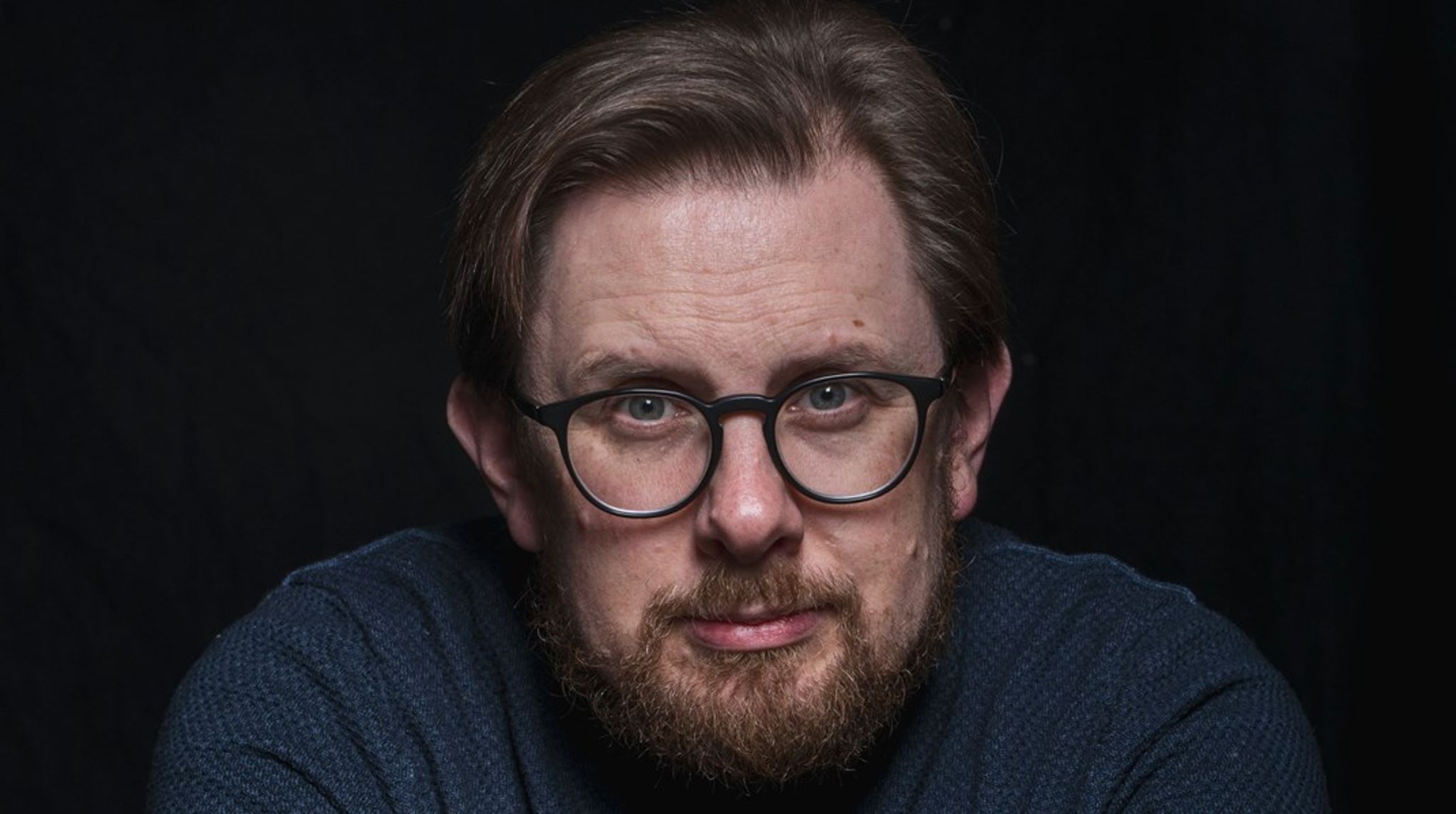 De færreste er i tvivl om, at uhæmmet og utæmmet indvandring er en trussel imod vores frie samfund. Men måske Mitchel Oliver ikke kun skulle lade sine øjne hvile på 'de andre', skriver Simon Emil Ammitzbøll-Bille.