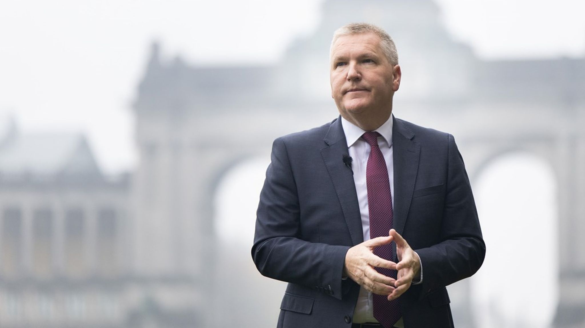 Justitskommissær Michael McGrath kommer i næste uge til København, hvor han blandt andet skal holde en tale på Copenhagen Democracy Summit.