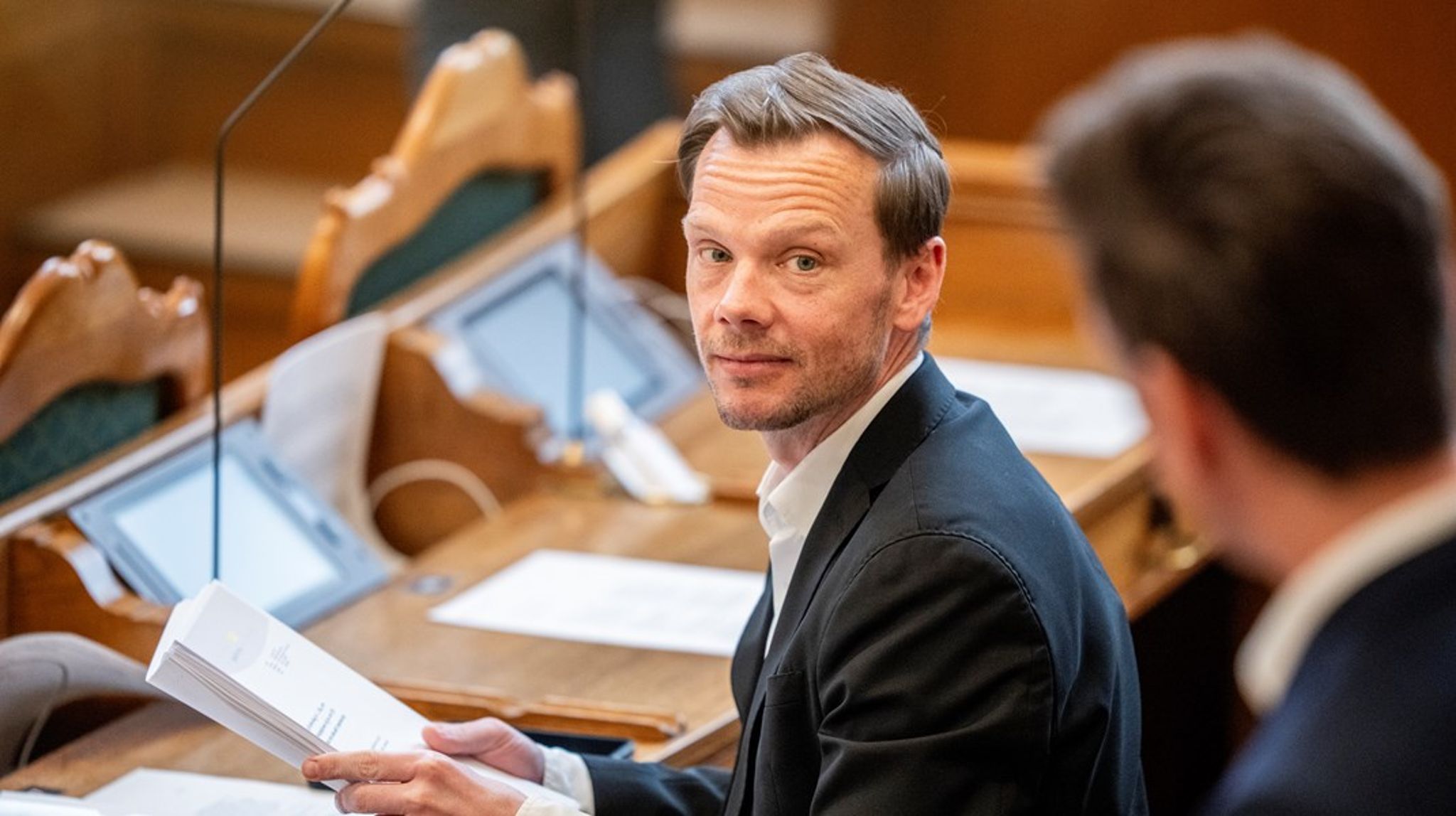 Når Peter Hummelgaard (S) siger, at kritikerne bevidst misforstår lovforslaget, bliver man en lille smule træt. Det er&nbsp; en voldsom ændring i forholdet mellem borgere og stat, der er sat gang i her,&nbsp;skriver Grit Munk.