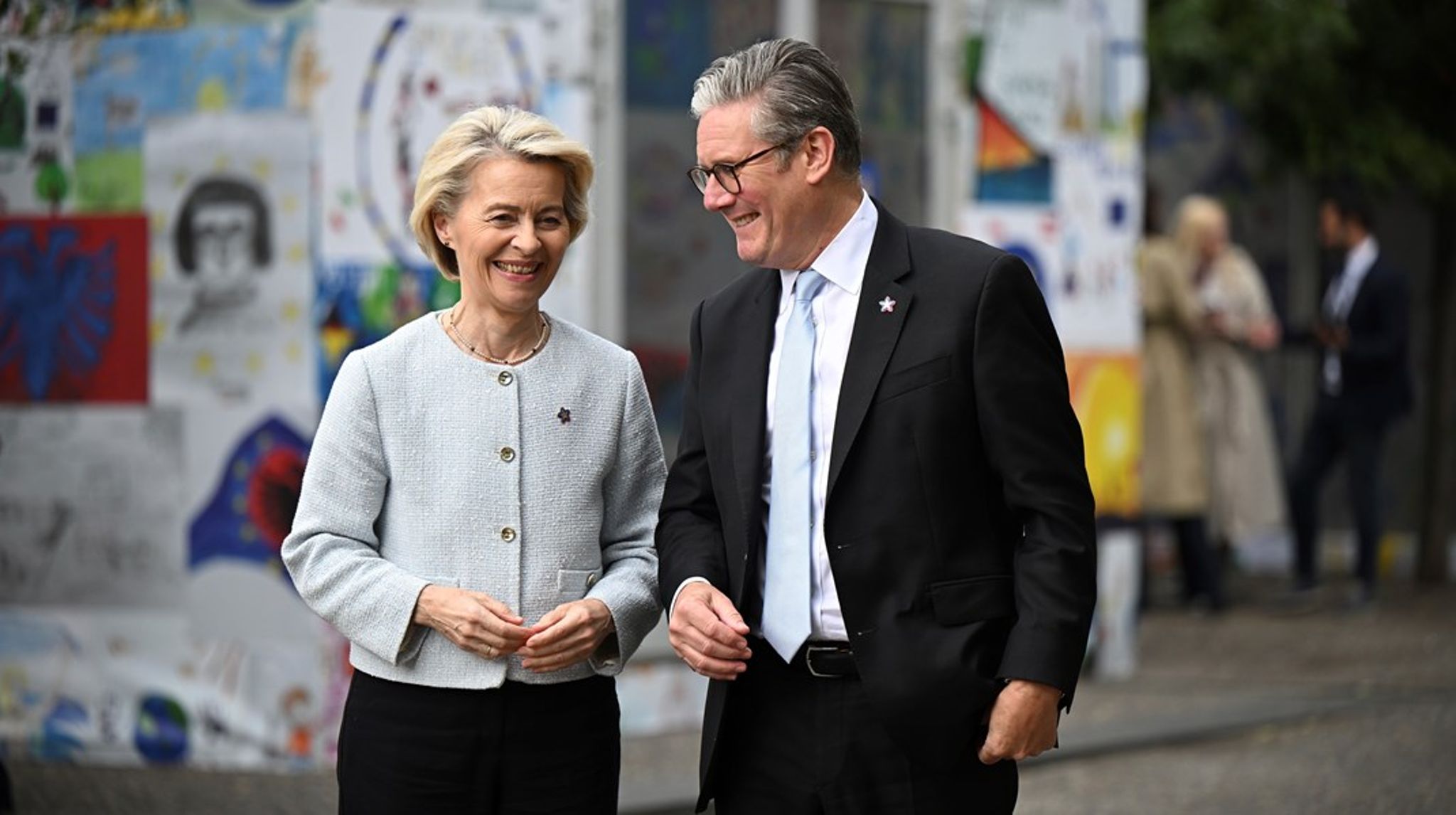 Minerne er gode, men forhandlingerne er svære mellem EU-kommissionsformand Ursula von der Leyen og den britiske premierminister, Keir Starmer, når de mandag mødes til det første topmøde siden Brexit.<br>