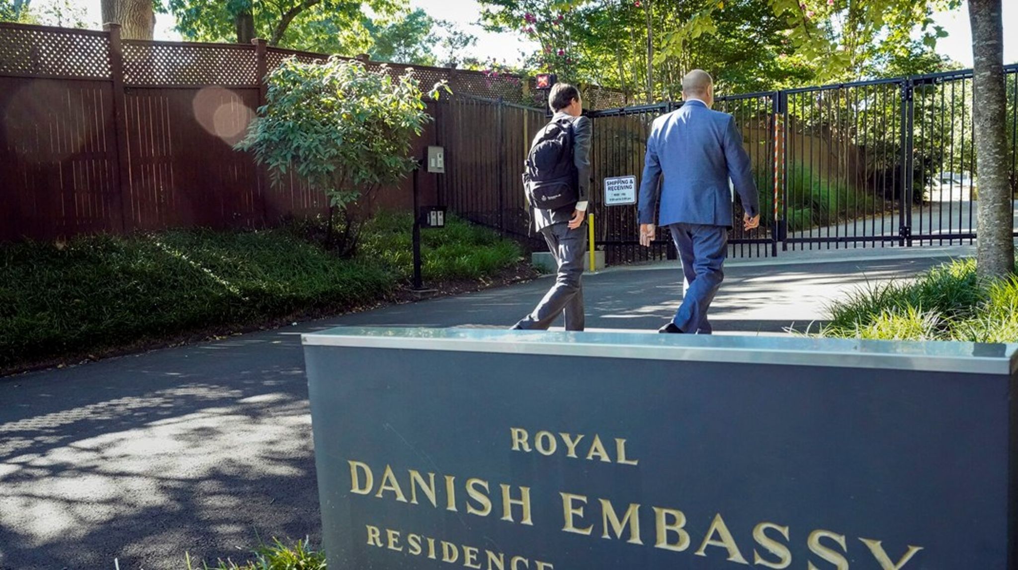 Den danske ambassade i Washington D.C. hyrer amerikanske lobbyister.