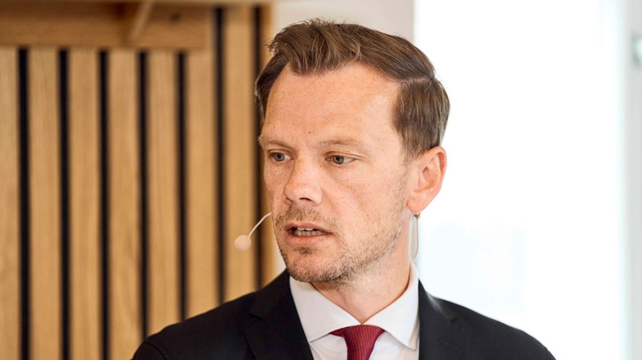 Justitsministeren er ikke blind for, at ændringerne af PET-loven indeholder komplekse spørgsmål, som kalder på grundige overvejelser. Derfor gjorde ministeren også ret i udsætte Folketingets behandling af forslaget til efter sommerferien, skriver Louise Holck og Pernille Boye Koch.