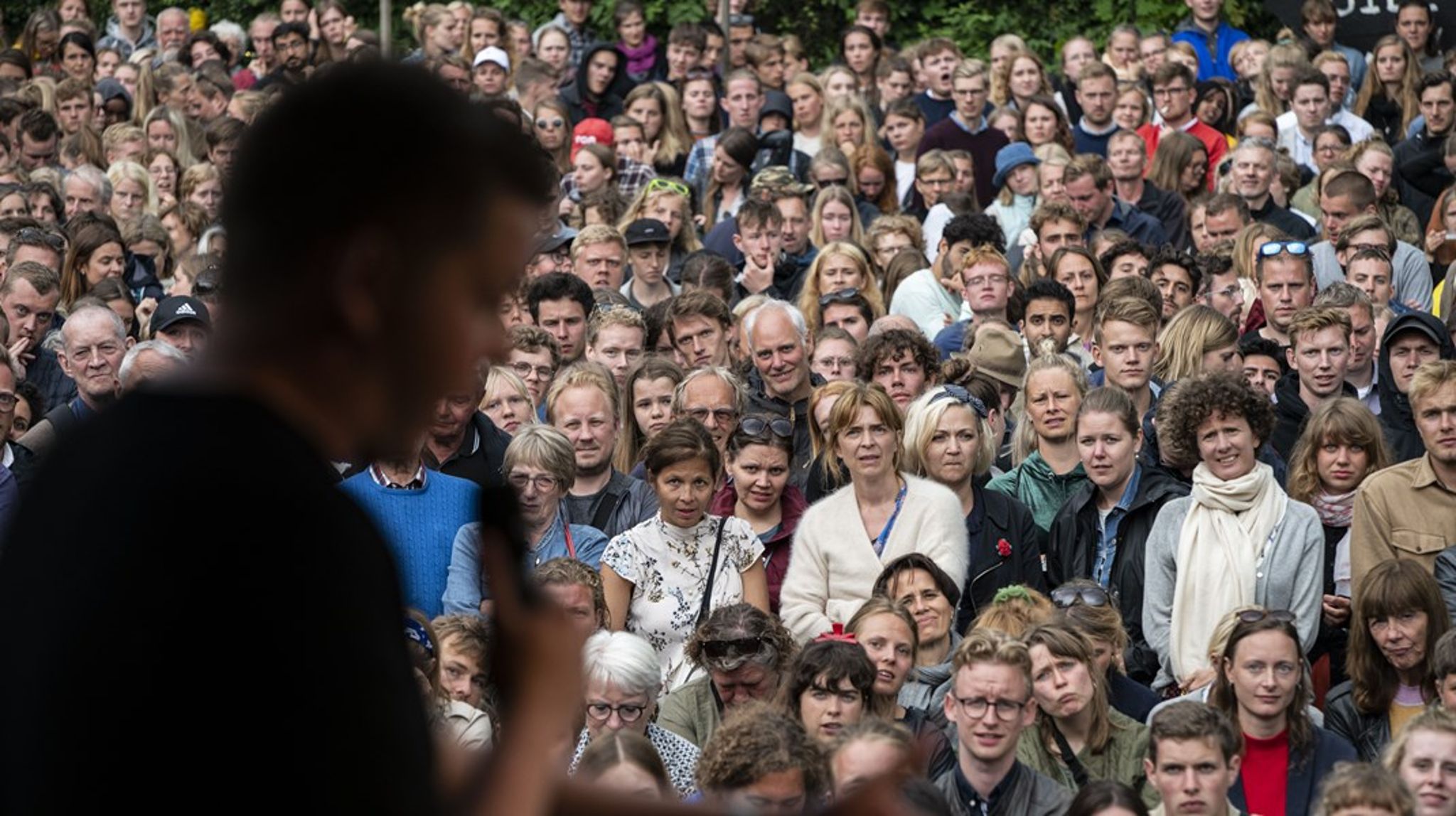 I 2024 lagde 110.000 mennesker vejen forbi Folkemødet. 133 af dem var folketingspolitikere, og 109.867 var personer, der håbede at komme i kontakt med en folketingspolitiker. Det er elendige odds for en lille organisation, særligt uden en professionel lobbyist ved sin side. Derfor: Gå efter de kontakter, der faktisk kan lade sig gøre, skriver Sarah Borger. 