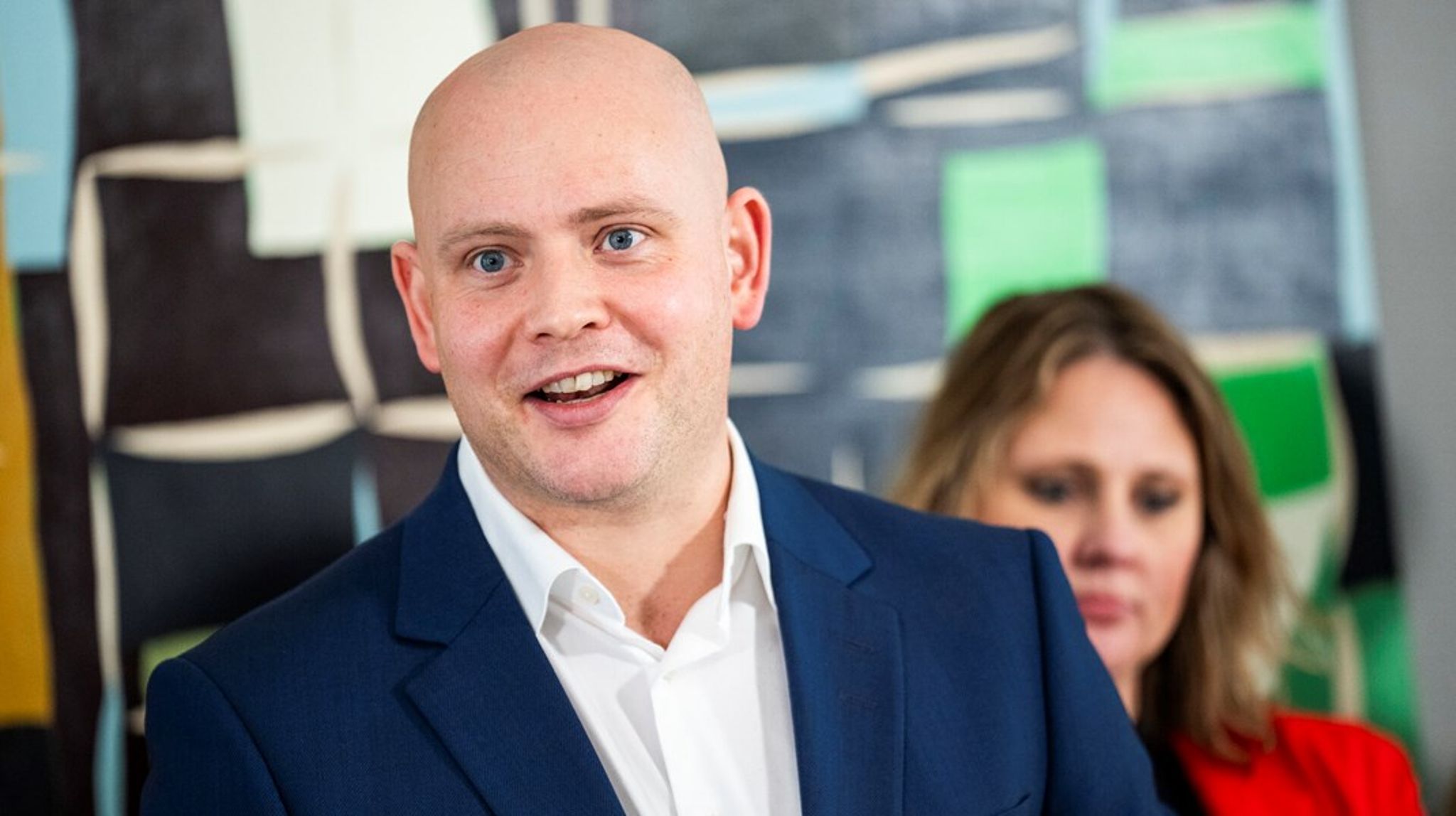 I regeringsgrundlaget er kulturpasset den ene af to ting, der loves indført på kulturområdet. Når de unge om et par dage får deres kulturpas, kan kulturministeren notere sig, at han har leveret, hvad han lovede ved sin tiltræden. Det er imponerende politisk håndværk, men spørgsmålet er, om det er godt nok, spørger Niels Frid-Nielsen.
