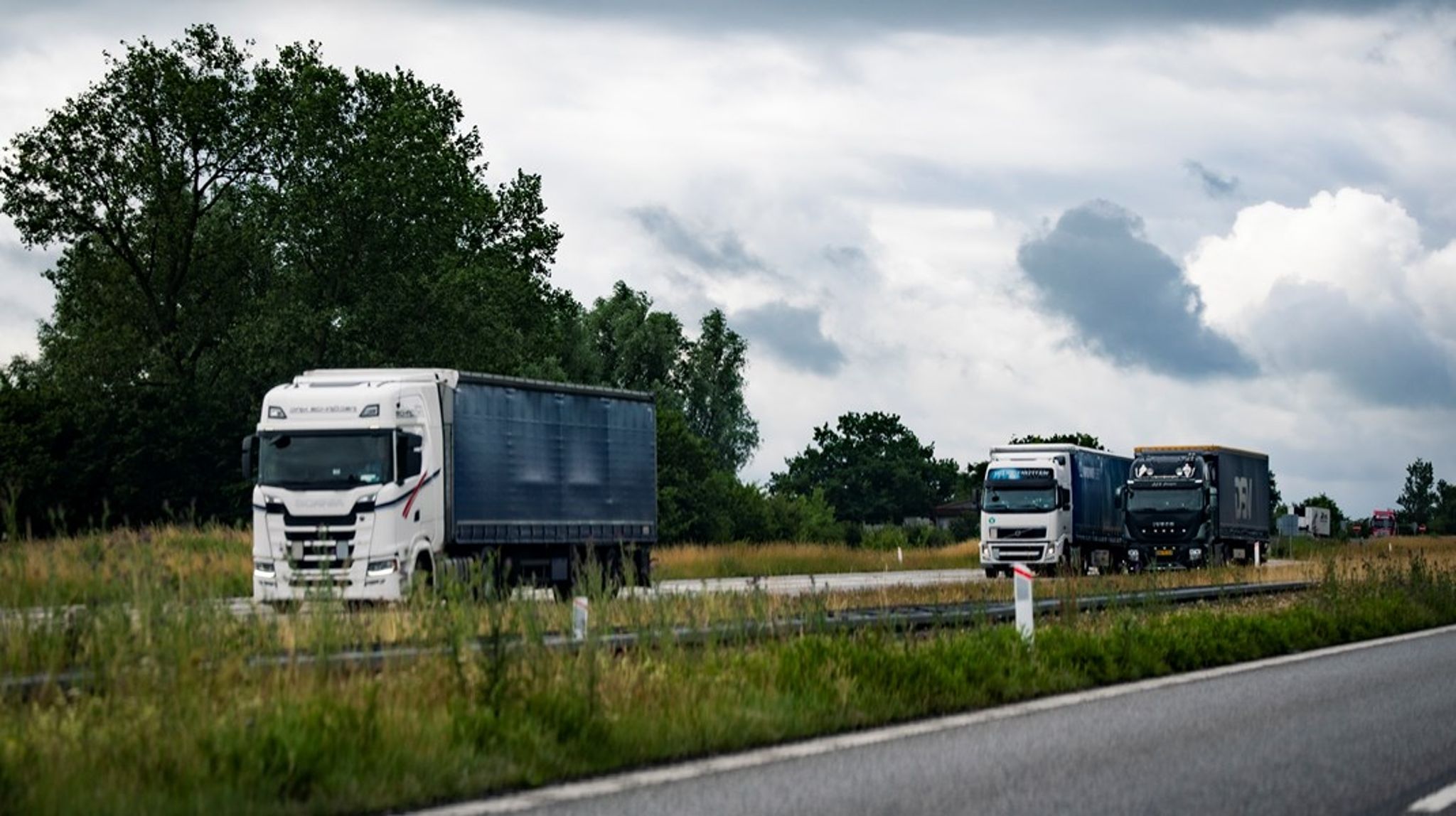 Den nye klimavejafgift er et oplagt incitament til at optimere logistikken, til gavn for både klima og bundlinje. Men det kræver, at leverandørerne bruger mulighederne, skriver Katrine Pape Huldahl.