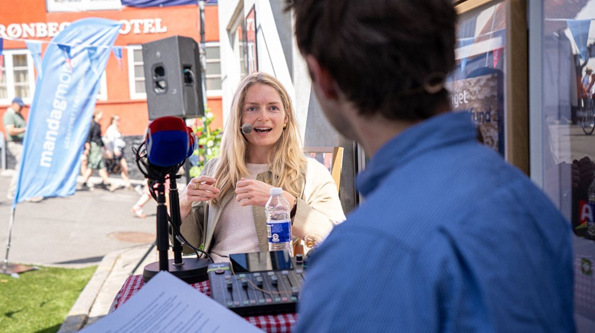 Den moderne datingkultur er en af årsagerne til, at danskerne får færre og færre børn, lyder det fra Signe Wolff Ravneberg i et interview med Altinget på Folkemødet i Allinge.