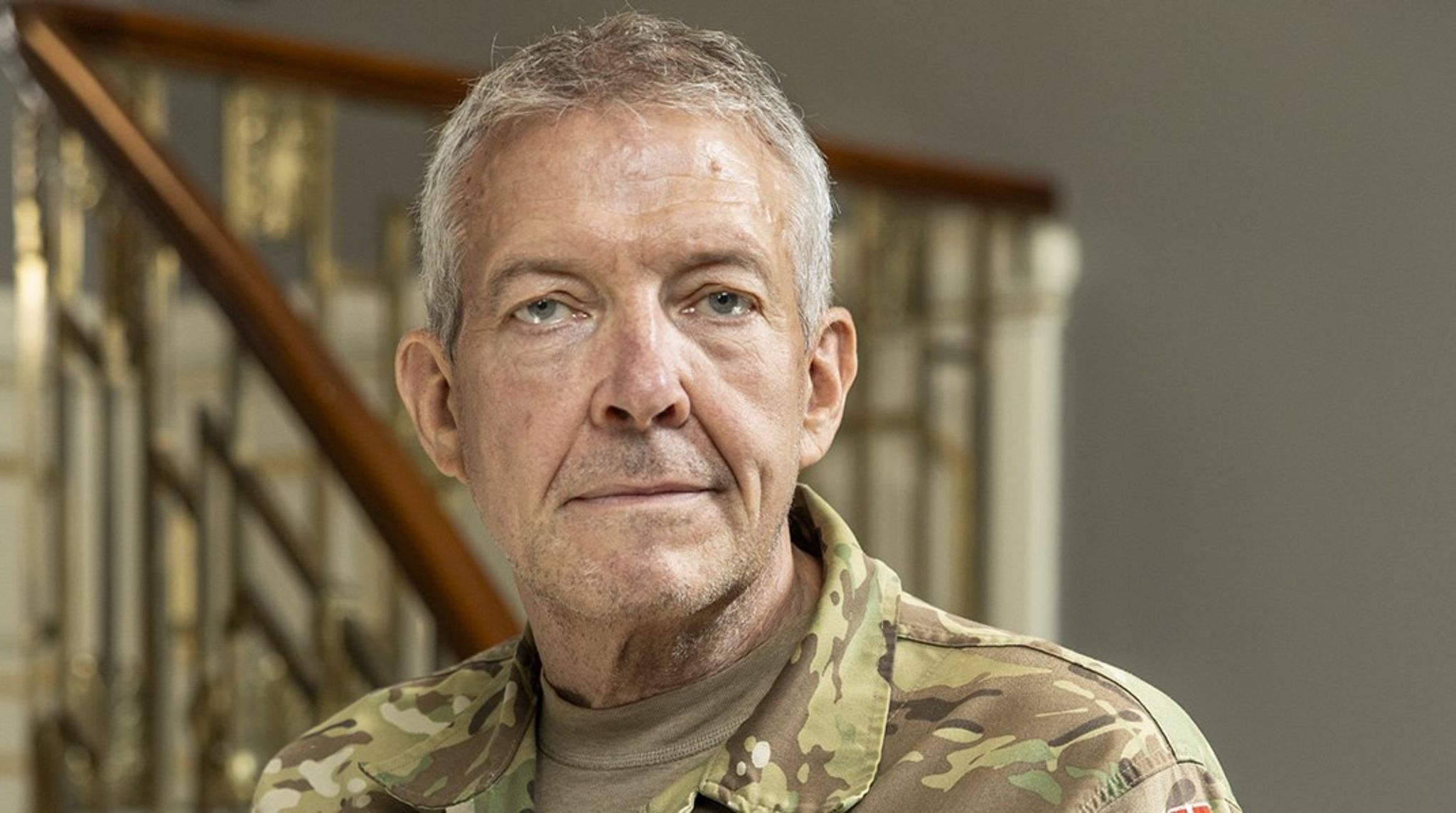 Poul Ebstrup har siden 1985 gjort tjeneste i Forsvaret. Først som reserveofficer og delingsfører for en motoriseret infanterideling og siden i en lang række stillinger på taktisk, operativt og militærstrategisk niveau i ind- og udland.