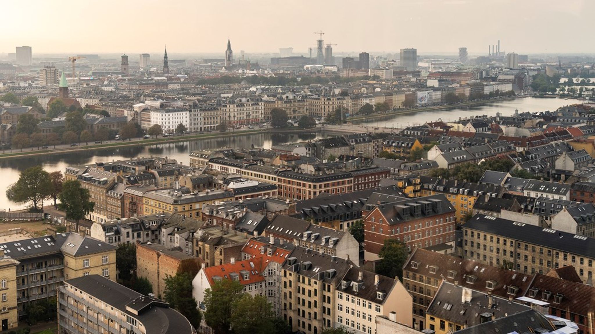 Hvis venstrefløjens reguleringsiver og begrænsning af nybyggeriet skaber en hovedstad, der kun er for de rigeste, vil det slå alvorlige revner i vores sammenhængskraft,&nbsp;skriver Mads Strange.