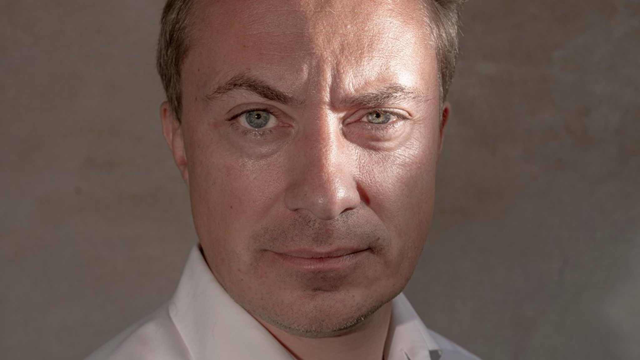 Tidligere kunne de andre andre borgerlige partier&nbsp;lettere være ligeglad med Messerschmidt på afgørende områder. Det bliver svært nu, hvor DF er under to procentpoint fra at være lige så store som Venstre.