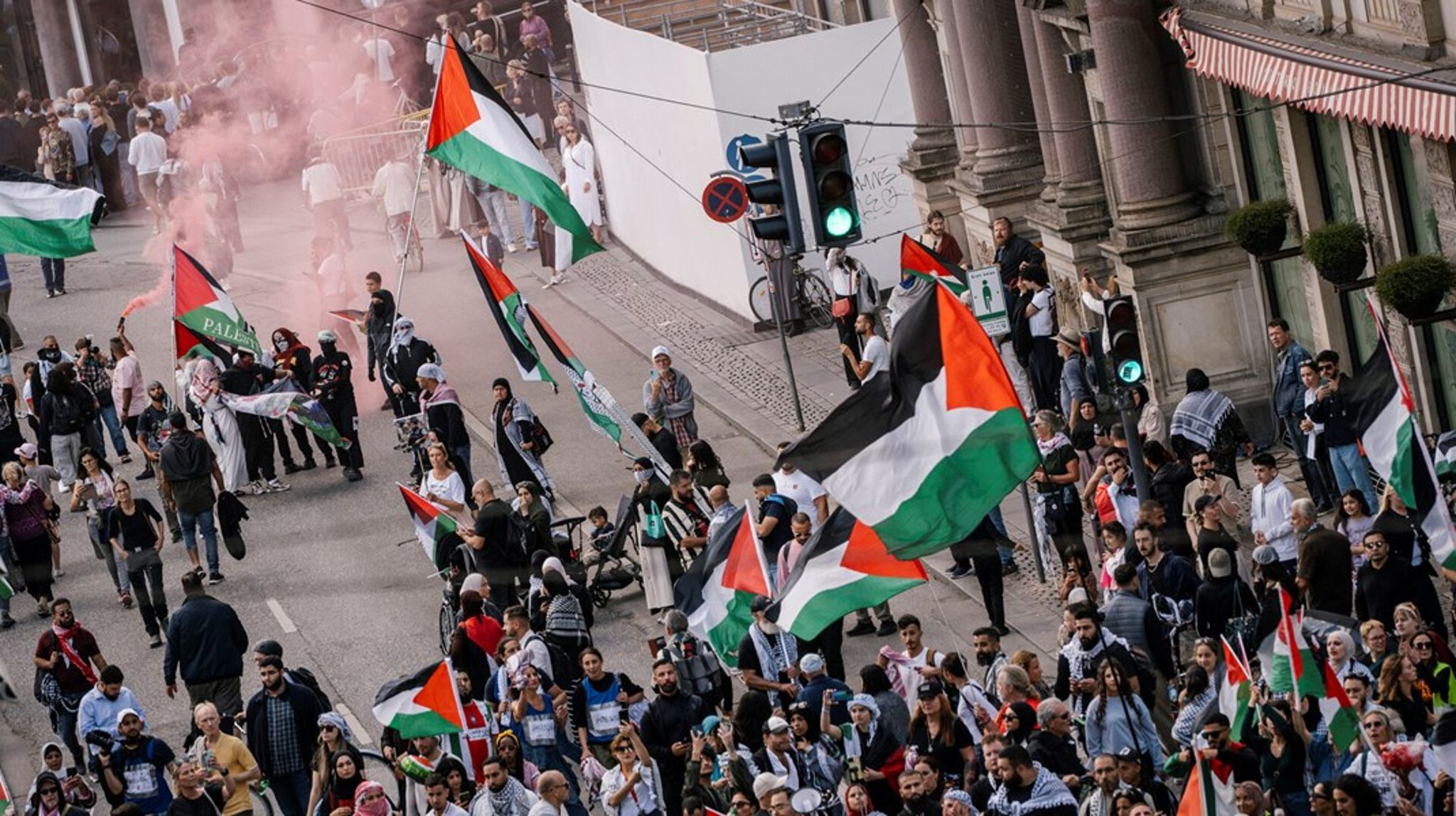 Den danske regering er nødt til at anerkende Palæstina for at øge det pres på Israel, der er så afgørende for at afslutte krigen,&nbsp;skriver Holger K. Nielsen.
