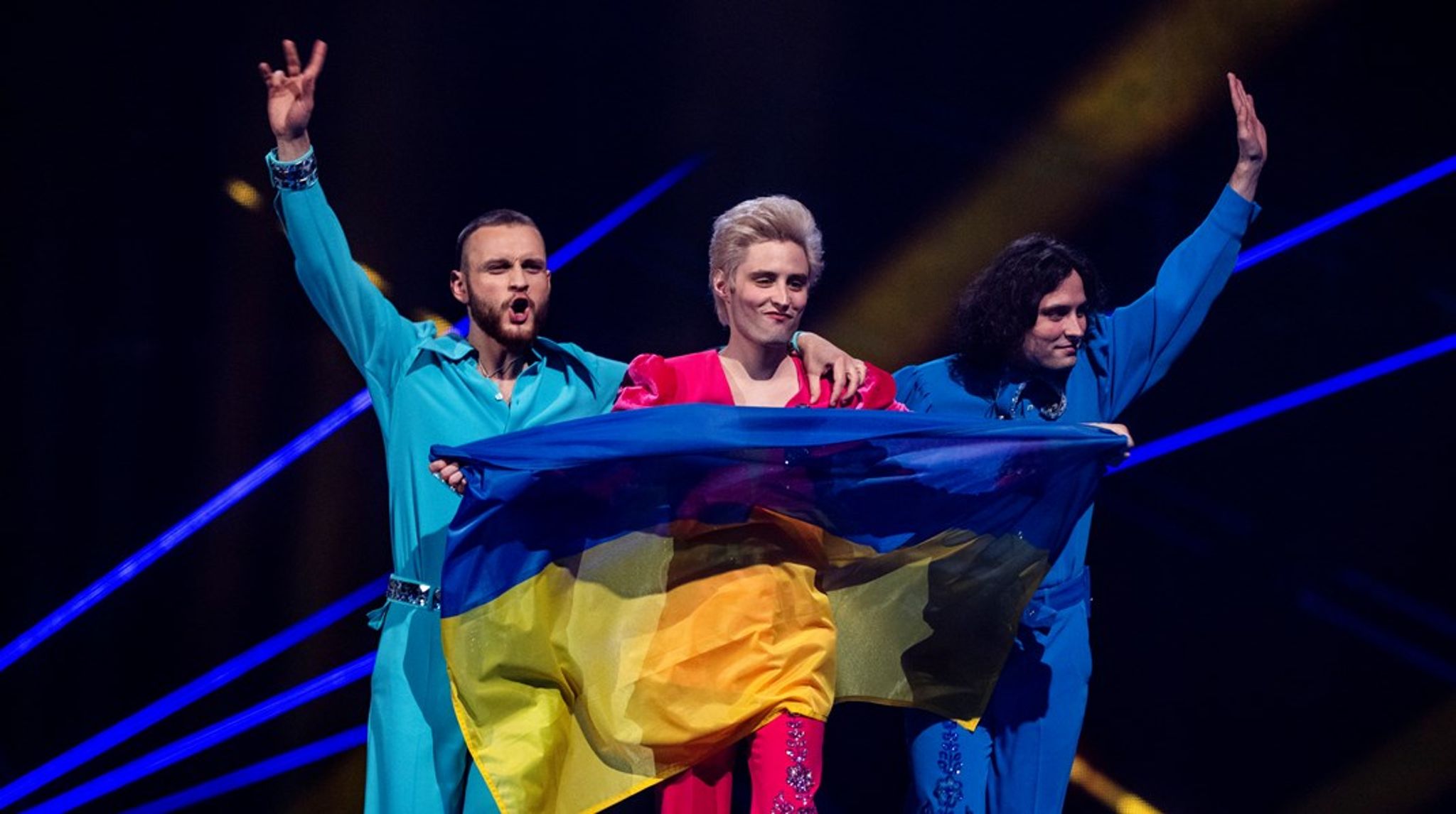 Ved fronten synges der. I krigens mørke skrives nye digte, og operaen i Odesa spiller hver aften, uanset at alarmerne ofte lyder, skriver Camilla Mordhorst.