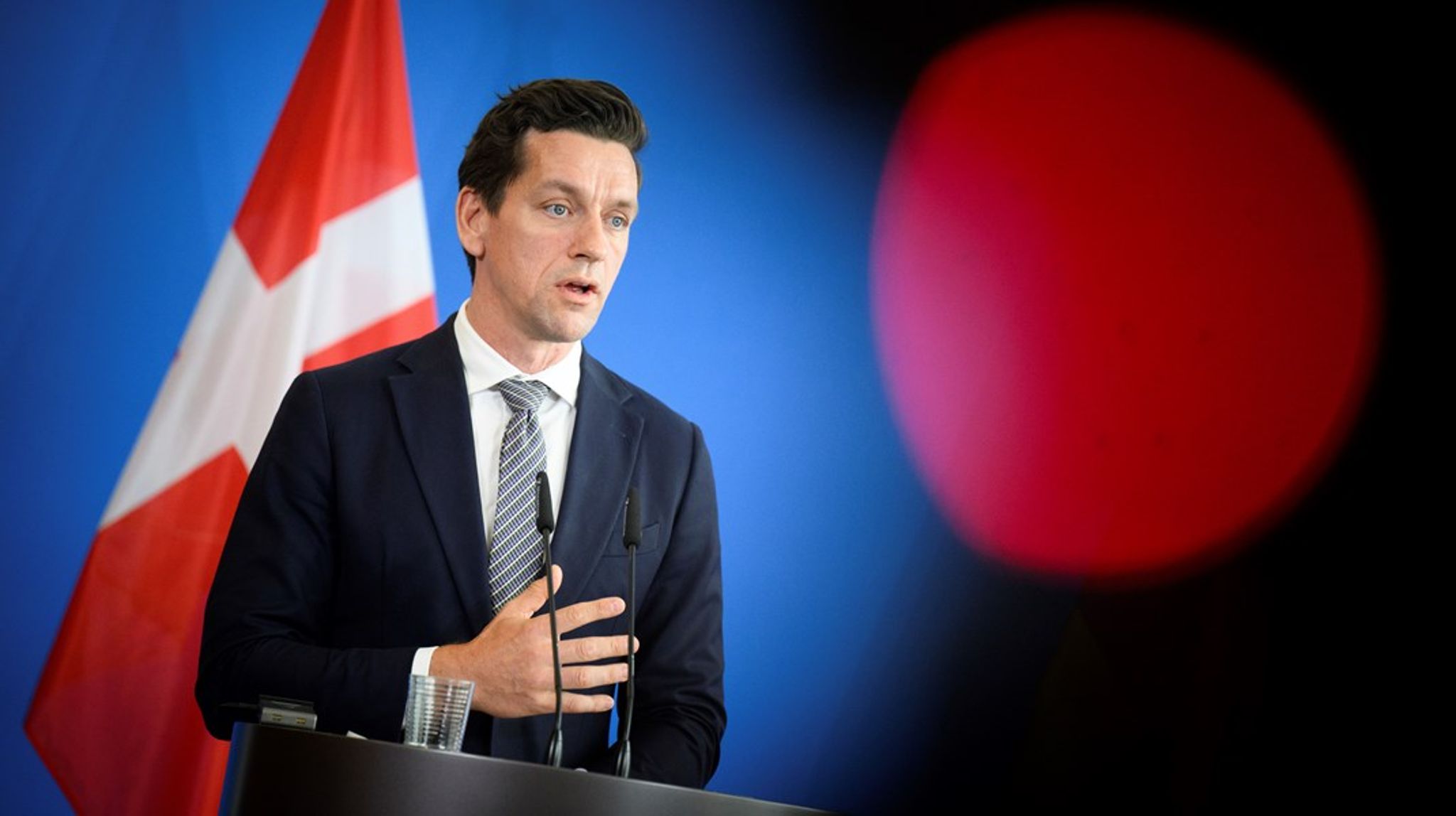De to kæmpestore lovkomplekser kommer fra Kaare Dybvad Beks (S)&nbsp;ministerium, Udlændinge- og integrationsministeriet.&nbsp;Ministeriet&nbsp;sendte de nye love&nbsp;i høring 18. august.