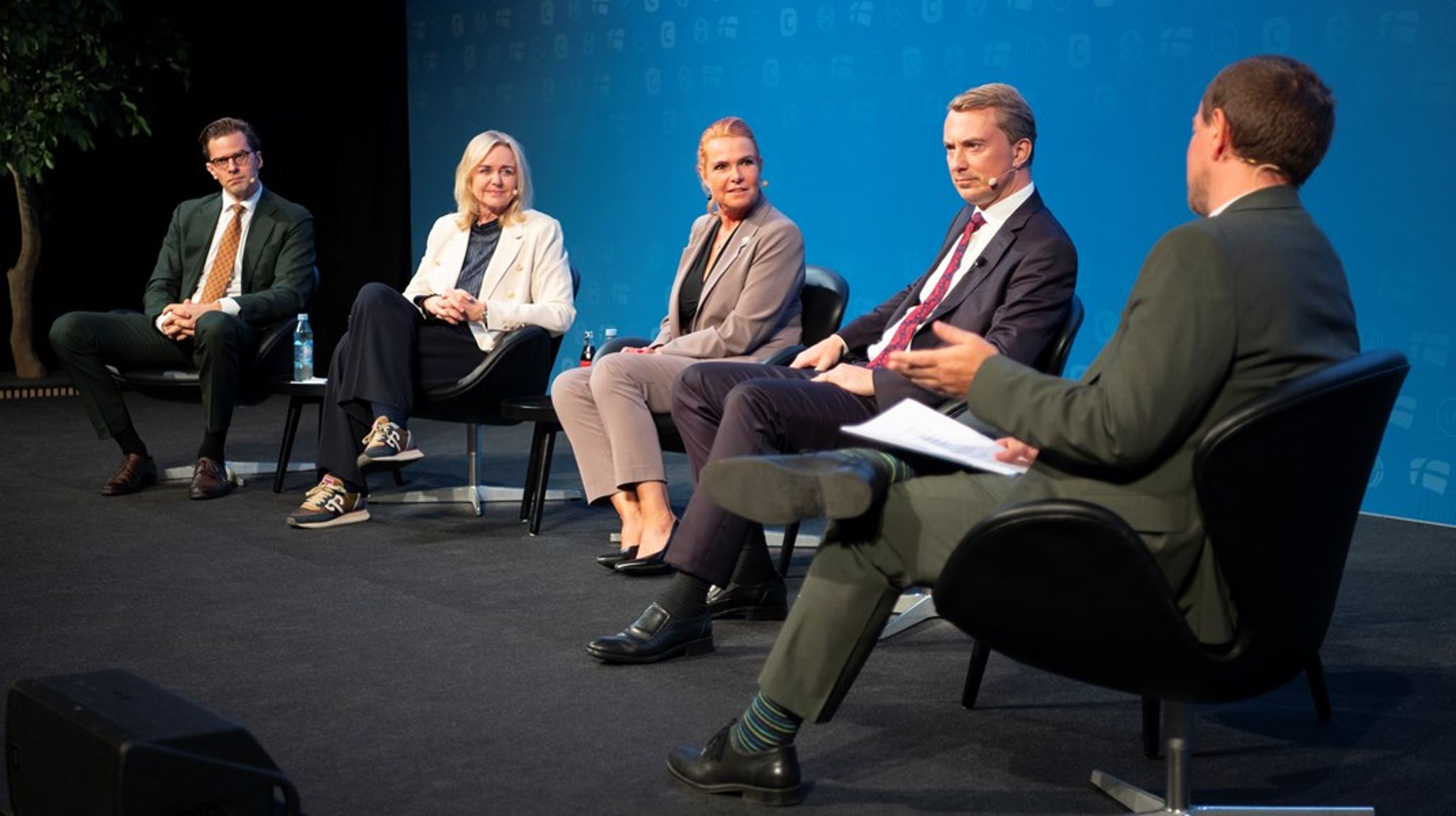 Alex Vanopslagh (LA), Inger Støjberg (DD), Mona Juul (K) og Morten Messerschmidt (DF) kom med det såkaldte Borgerlige Konvent og præsentationen af 50 fælles politiske forslag et friskt skridt videre i bestræbelserne på at skitsere en retning og tegne et alternativ op til SVM, skriver Helle Ib.