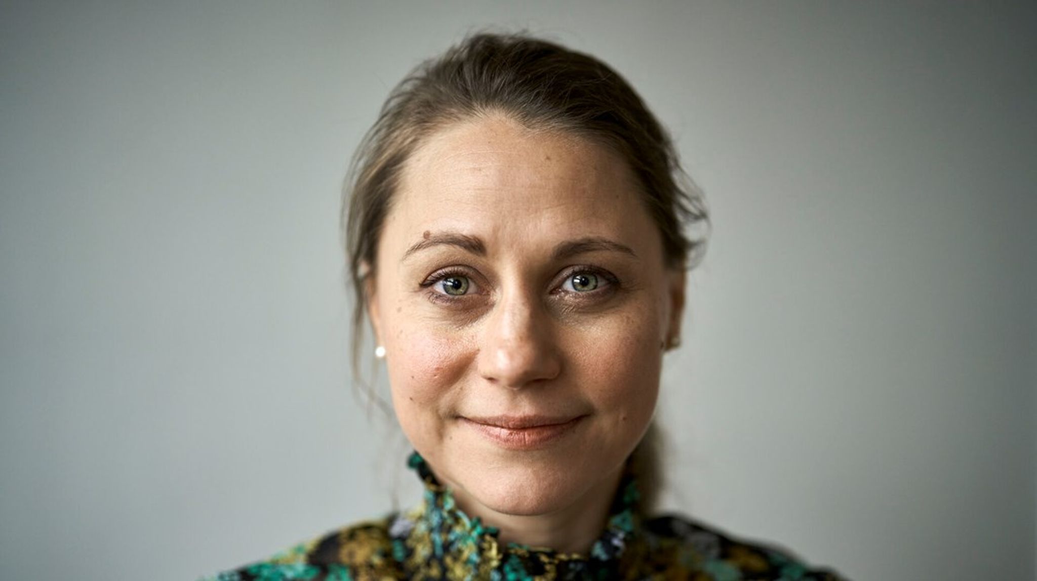 En kilde beskriver, at Sisse Marie Welling kan være "stædig" på en måde, hvor det kan skabe en "dårlig stemning i et forhandlingslokale".