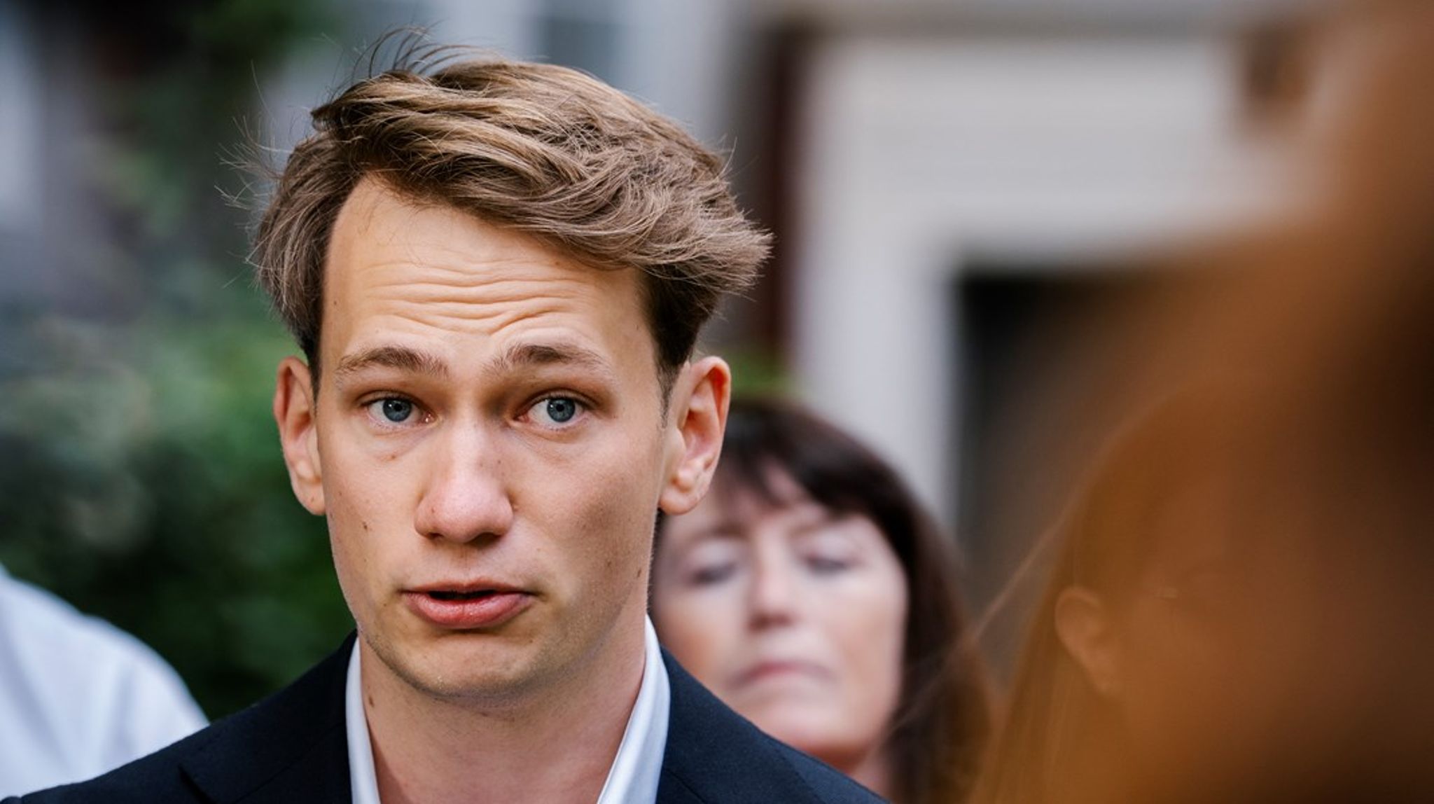 "Jeg er da glad for, at det pres, vi har lagt på regeringen, har virket, så man nu fører god SF-politik," siger transportordfører Mads Olsen.