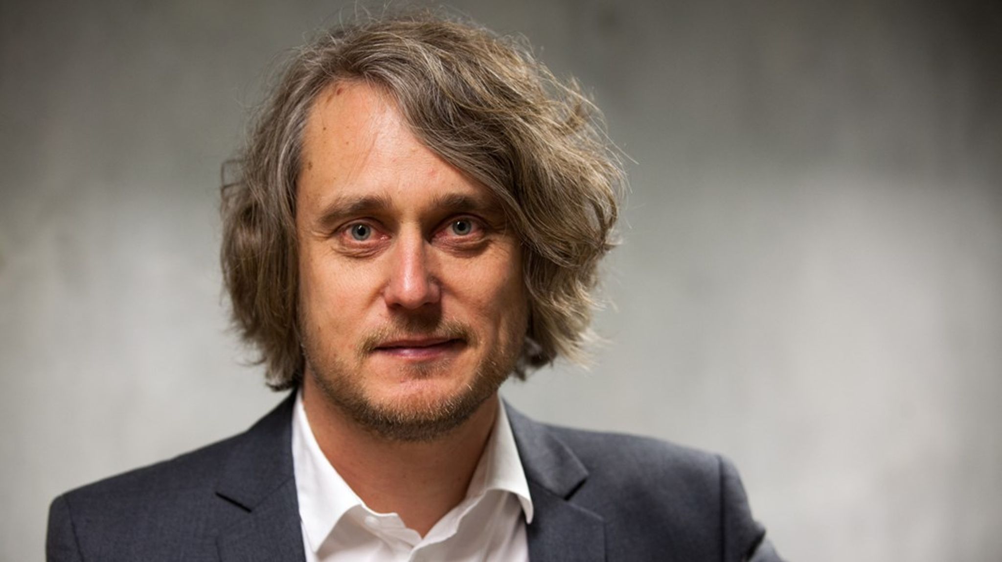 "Sundhedsreformen og regionssammenlægningen giver anledning til at tage de store politiske sundhedsdiskussioner op.&nbsp;Derfor er det nu, man skal forankre de nye regioner og sundhedsråd demokratisk," siger Ulrik Kjær.&nbsp;