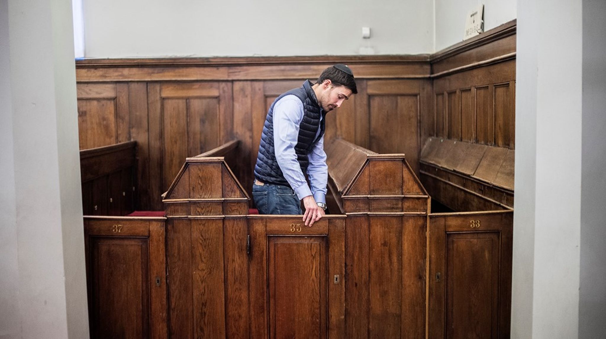 De, der hader jøder, hader også alt det, vores demokrati bygger på. De afskyr friheden til at tænke anderledes, tro anderledes, leve anderledes, skriver Jonathan Fischer.