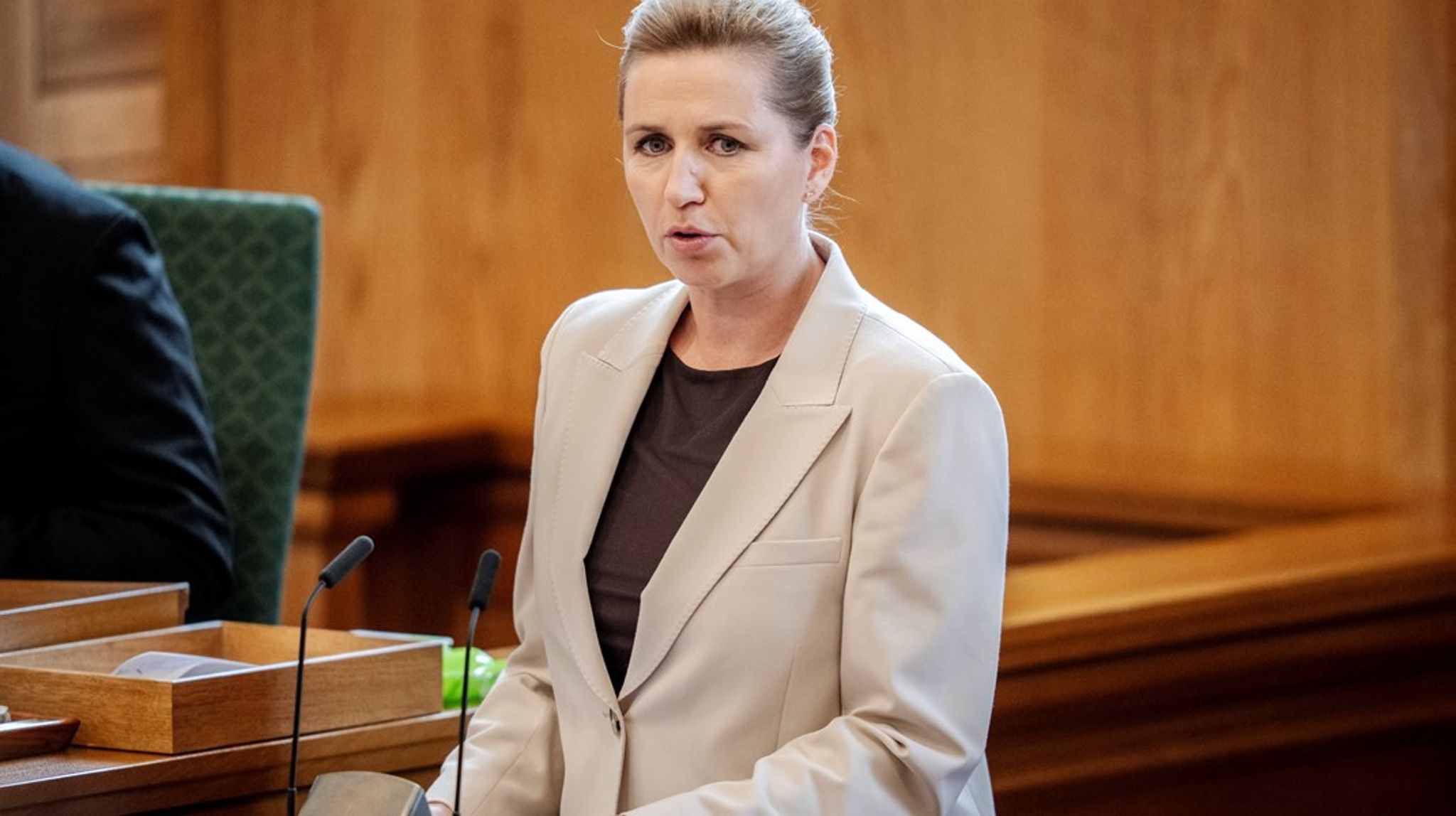 Det var klogt af Mette Frederiksen at tale om folkeskole og opdragelse i åbningstalen i Folketinget, vurderer politisk kommentator Erik Holstein.