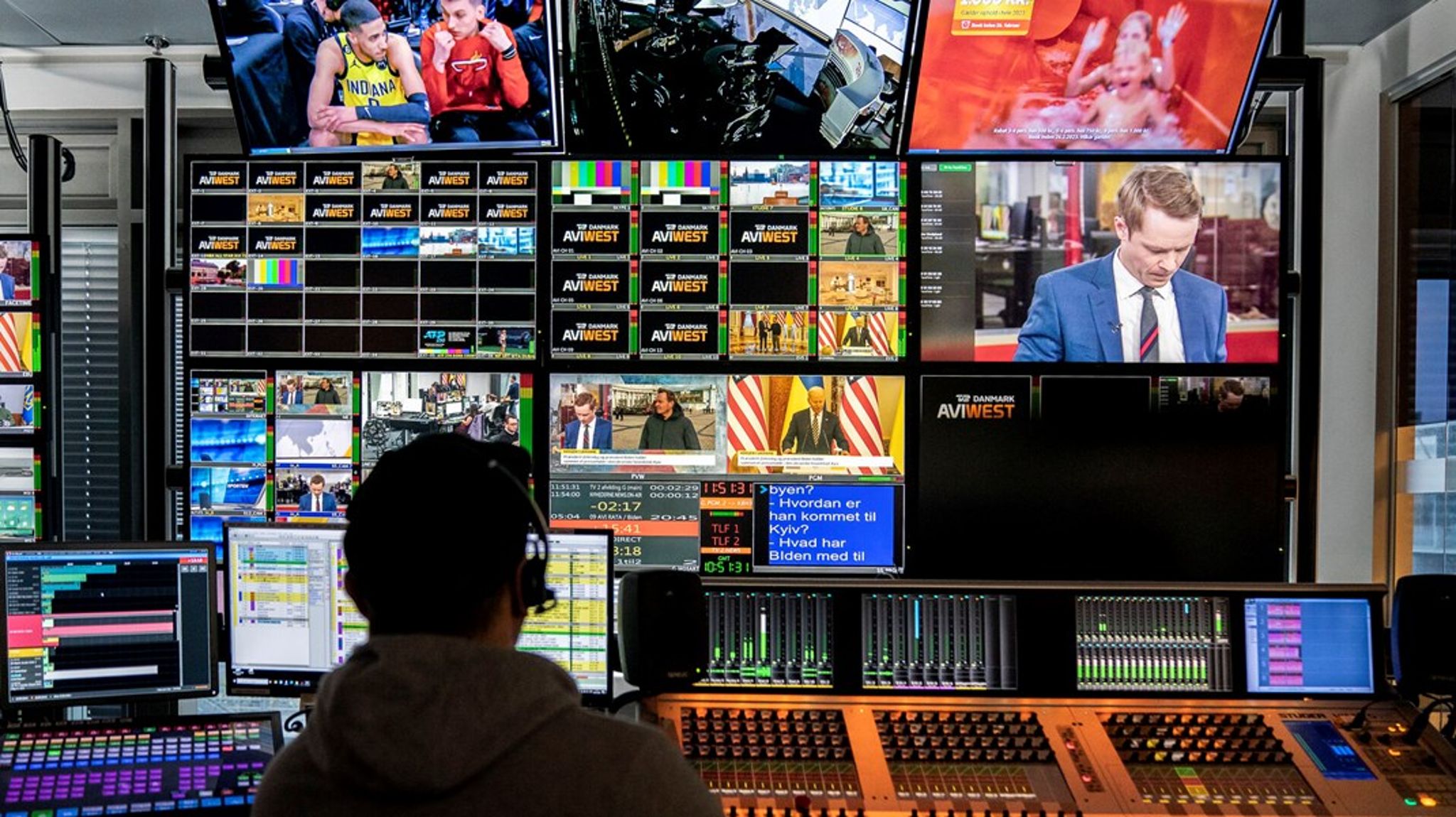 Tror man, at det klassiske tv-forbrug er dødt, risikerer man at undervurdere værdien af flow-tv fra DR, TV 2 og TV 2 Regionerne for rigtig mange danskere – og dermed selve raison d’être for dansk indhold og public service, skriver 10 formænd for en række kulturorganisationer. 