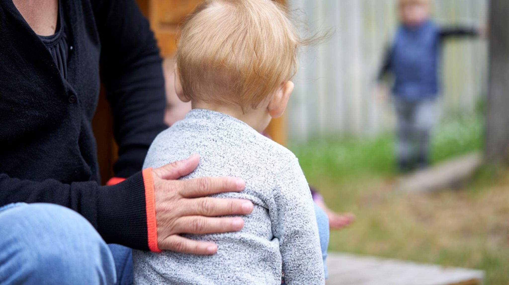 Kvalificeret faglig ledelse kalder på ledelsesmæssigt nærvær, tilgængelighed og synlighed overfor børn, forældre og det pædagogiske personale, skriver Dorthe Filtenborg.